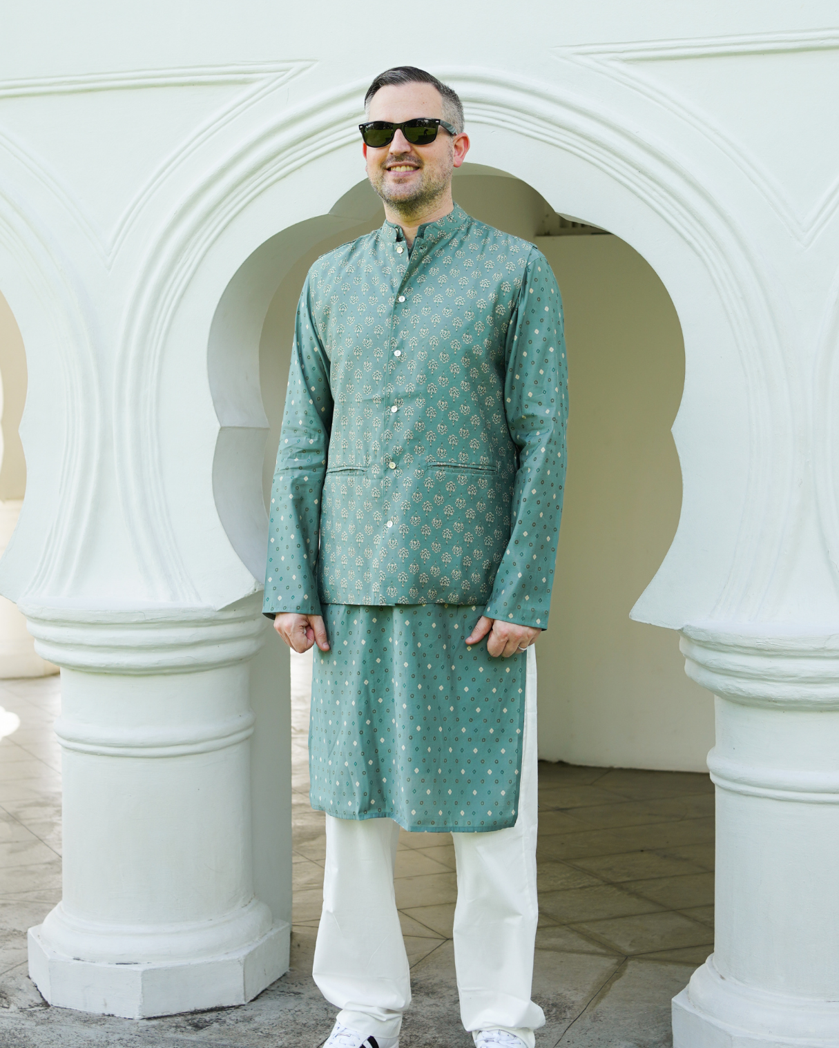 NIMBU | Vir Sage Green Men's Kurta Pajama Jacket Set in Muslin Cotton