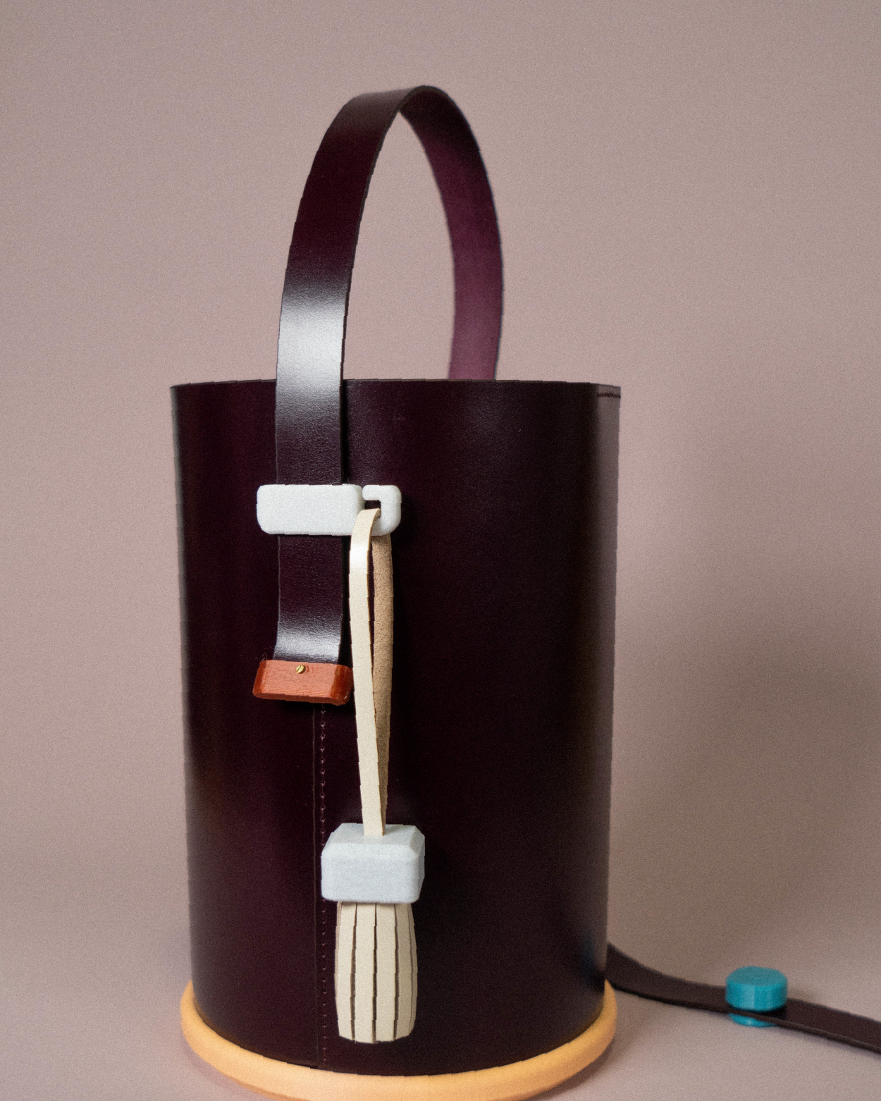 TOW TOW | Pail Series 03