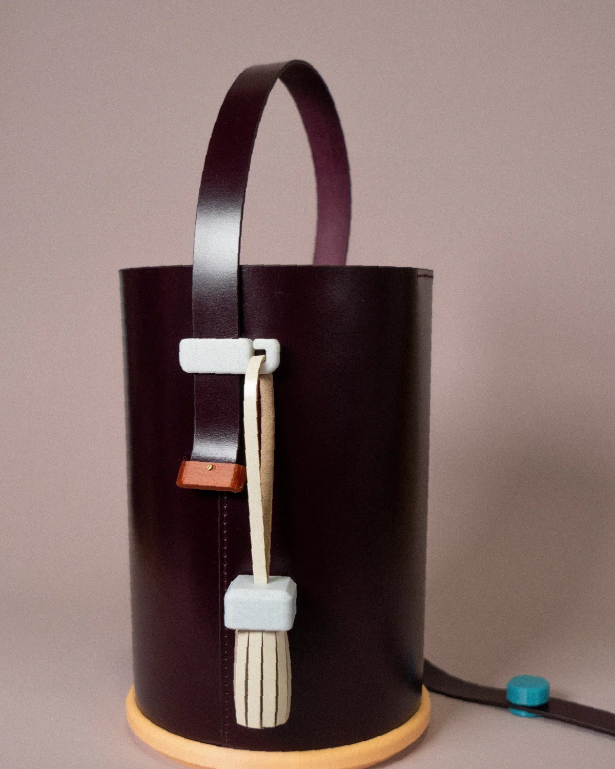 TOW TOW | Pail Series 03