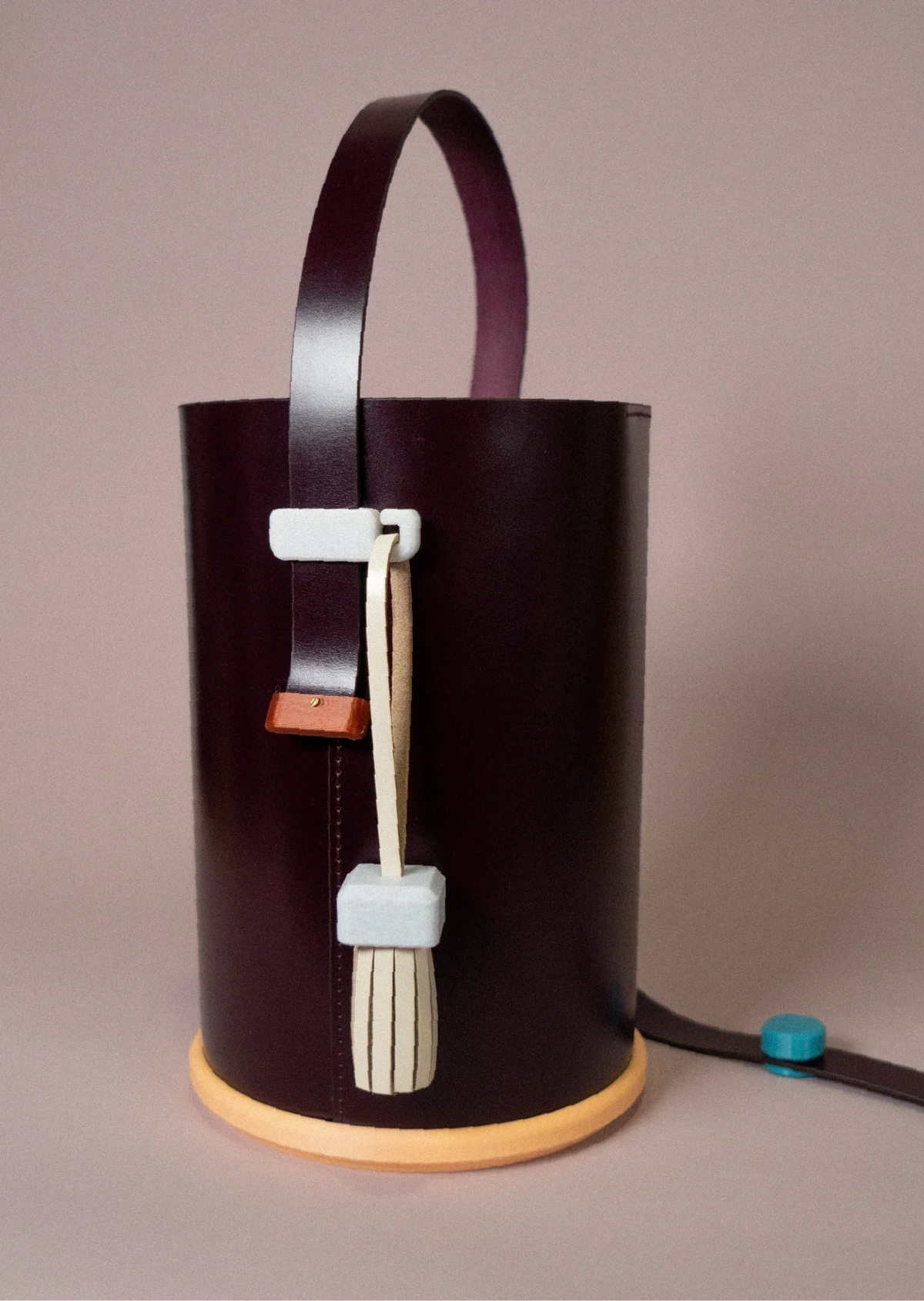TOW TOW | Pail Series 03