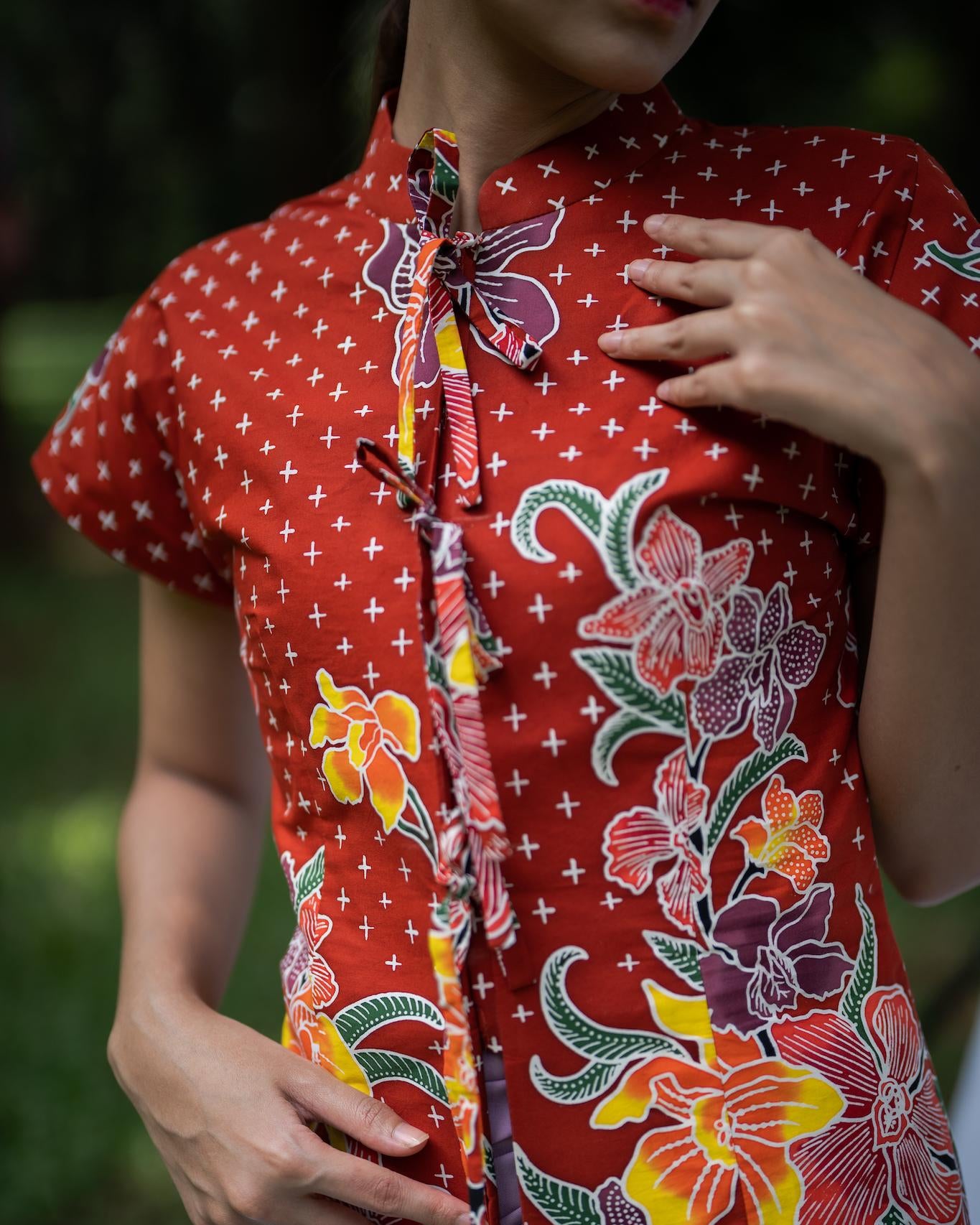 STUDIO GYPSIED | Batik Kebaya Sofea In Anggrek Rose