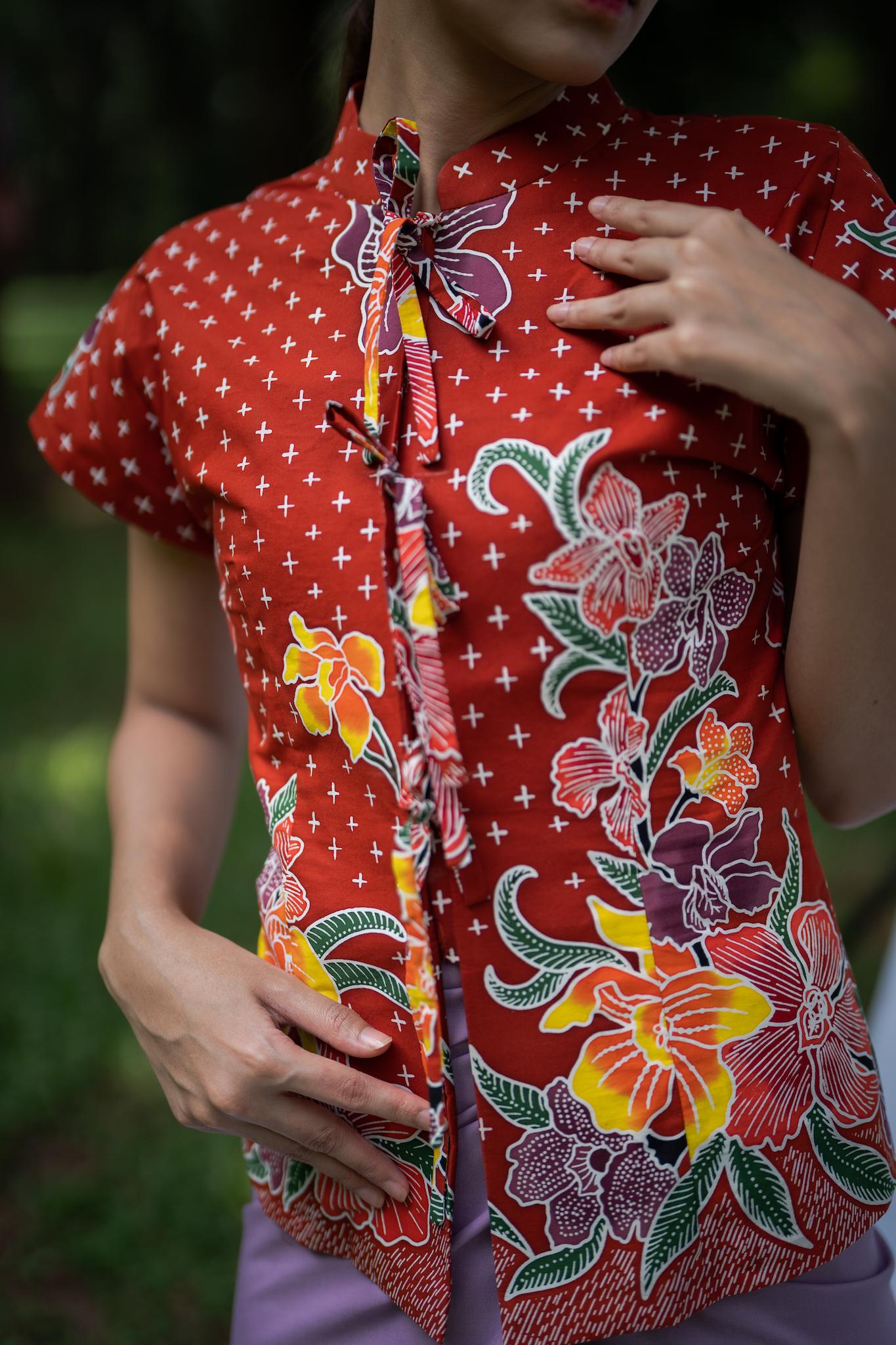 STUDIO GYPSIED | Batik Kebaya Sofea In Anggrek Rose