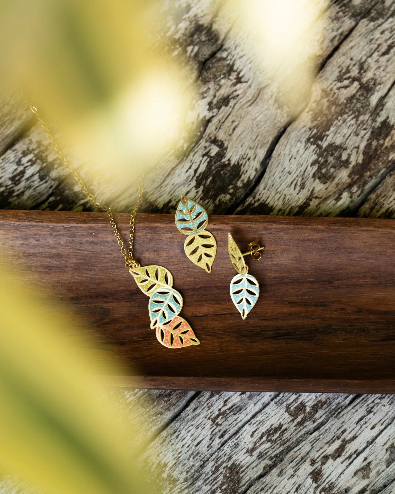 EMBRACE JEWELLERY | Daun Necklace