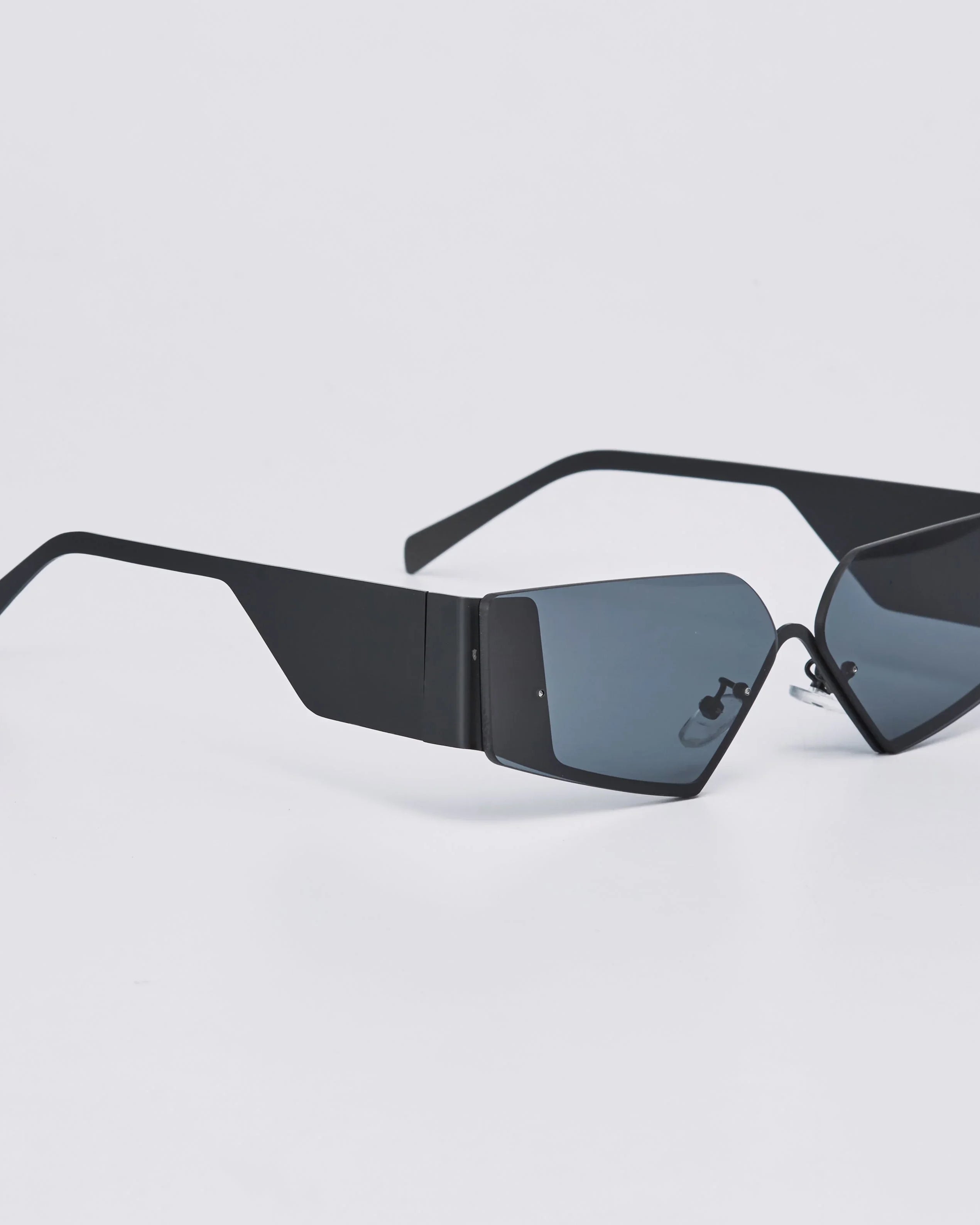 PROJECTWEAR | Dalius Sunglasses Black/Grey