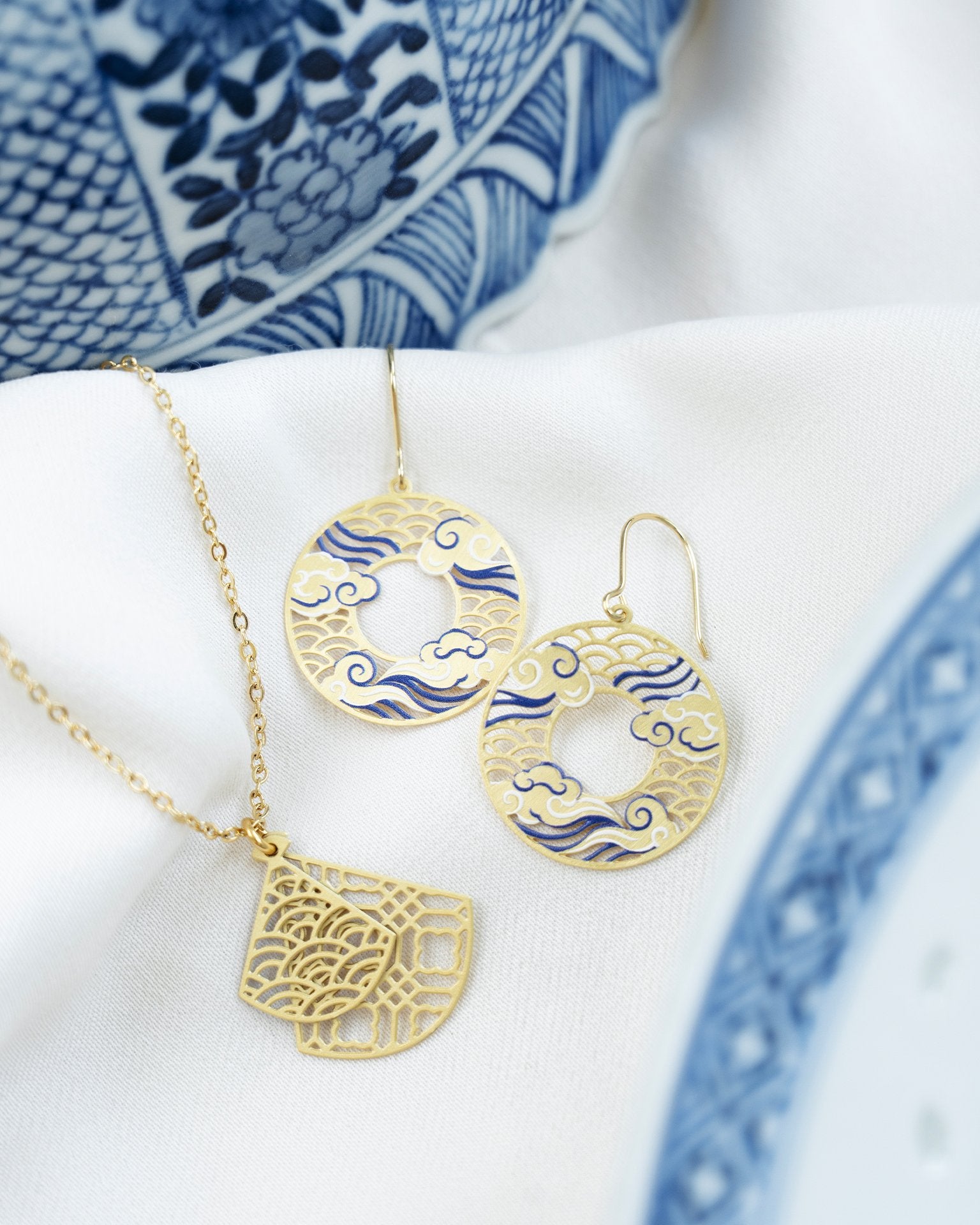 EMBRACE JEWELLERY | Ruyi Clouds Earrings