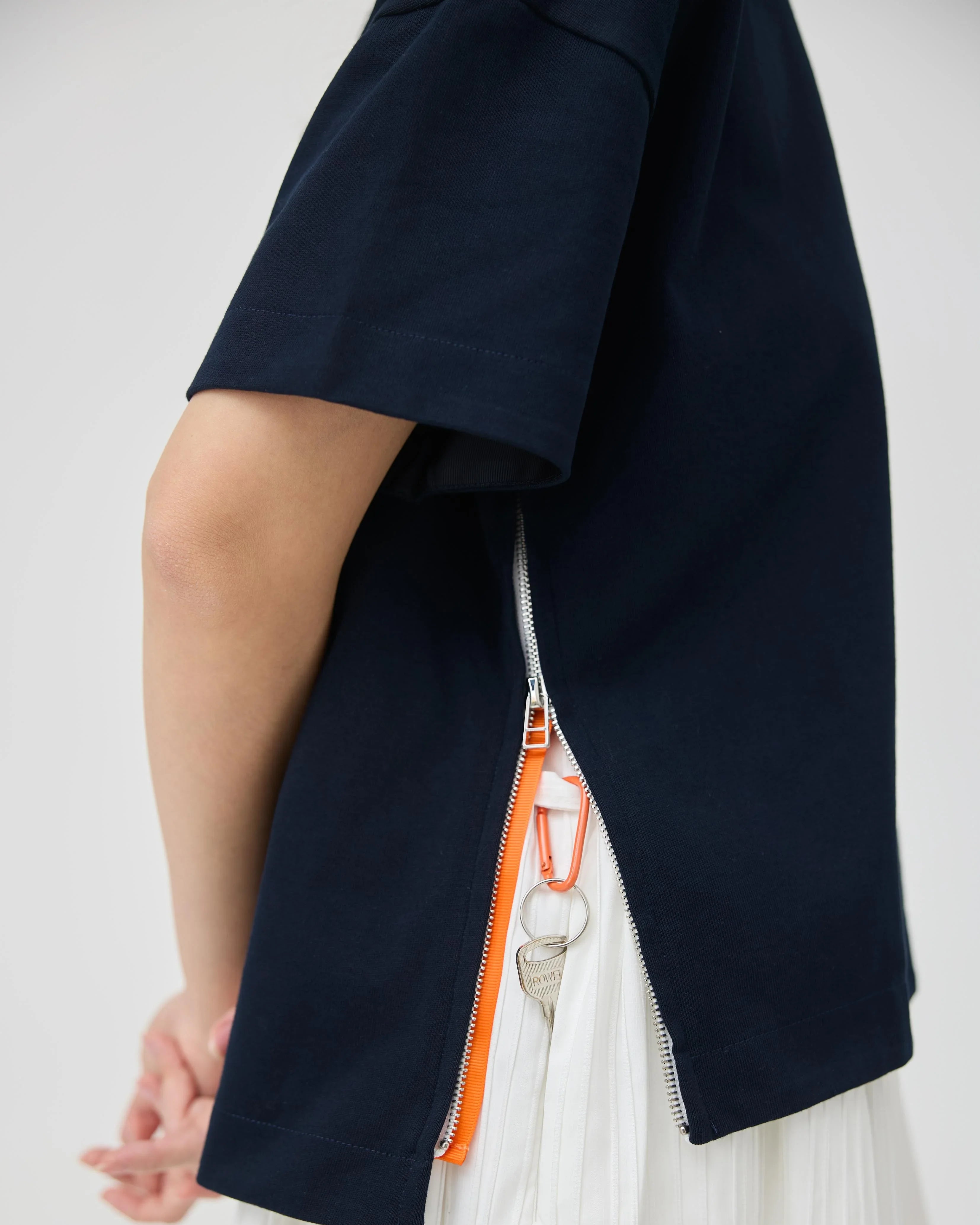3EIGHTH | Sokko Zip Tee In Navy