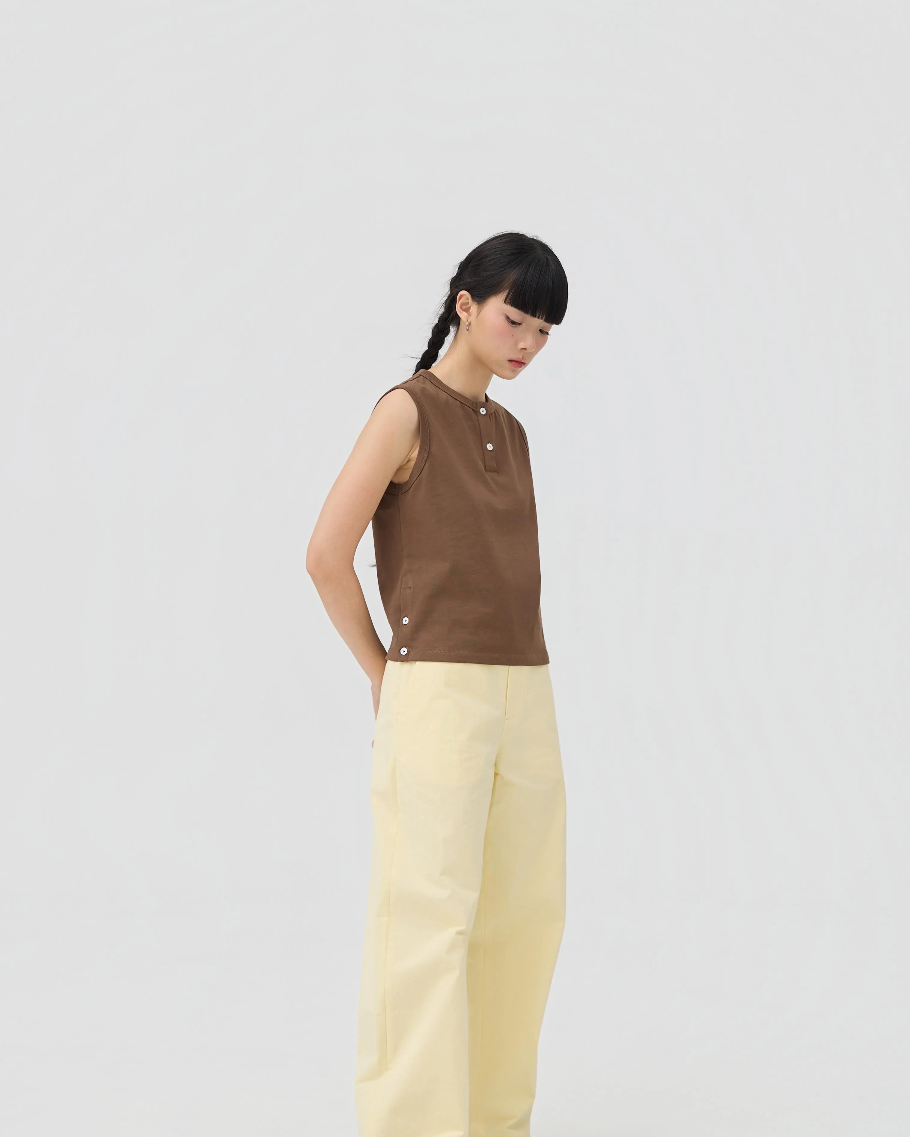 3EIGHTH | Musubi Henley Tank In Chocolate