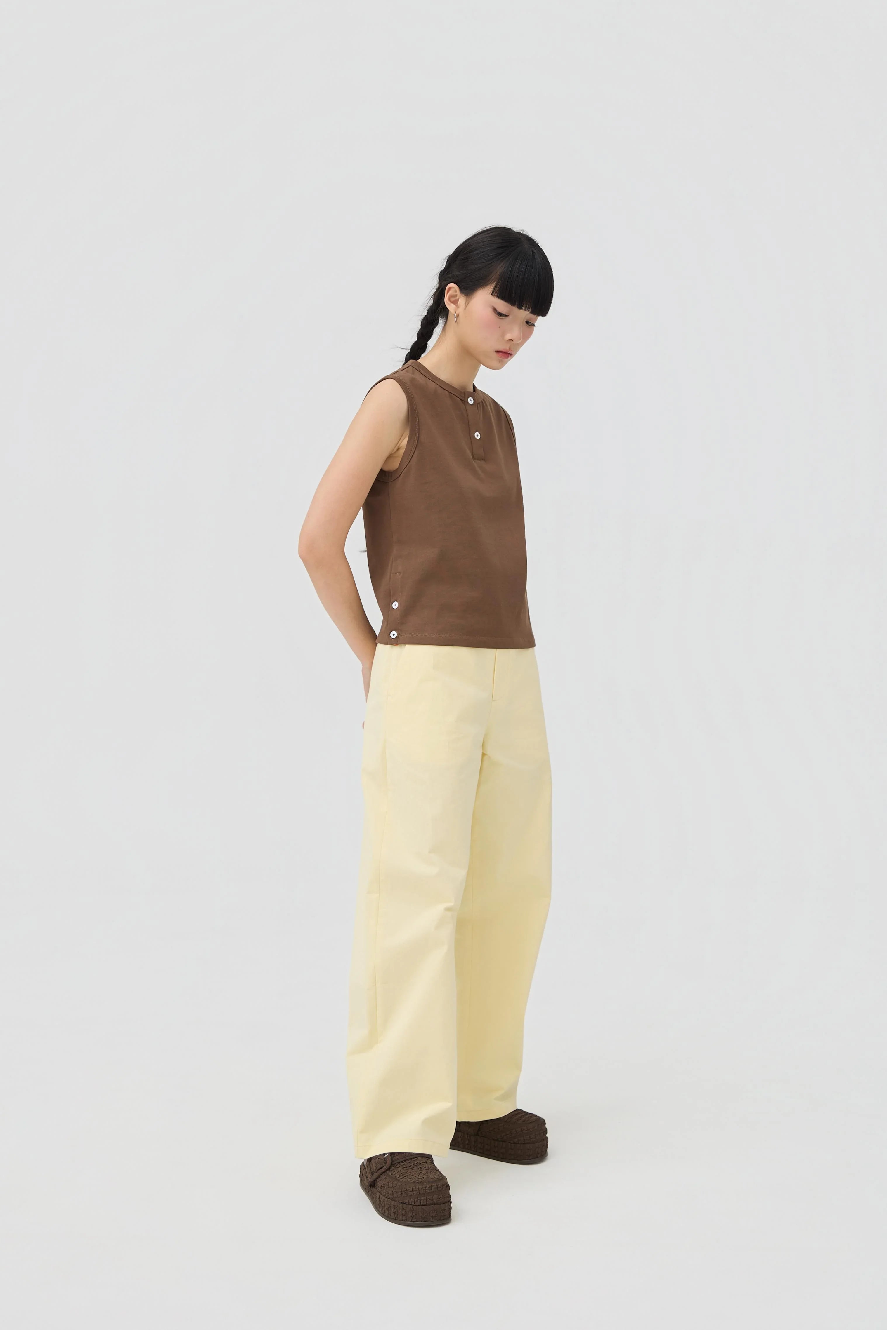 3EIGHTH | Musubi Henley Tank In Chocolate