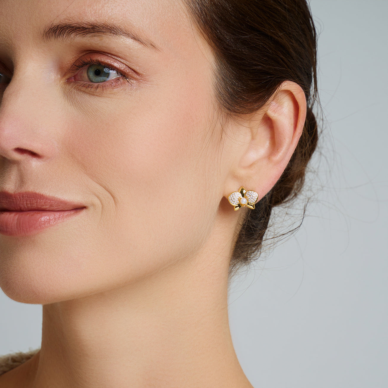 PEARLY LUSTRE | Top Grade Freshwater Pearl Earrings WE00851 | ORCHID