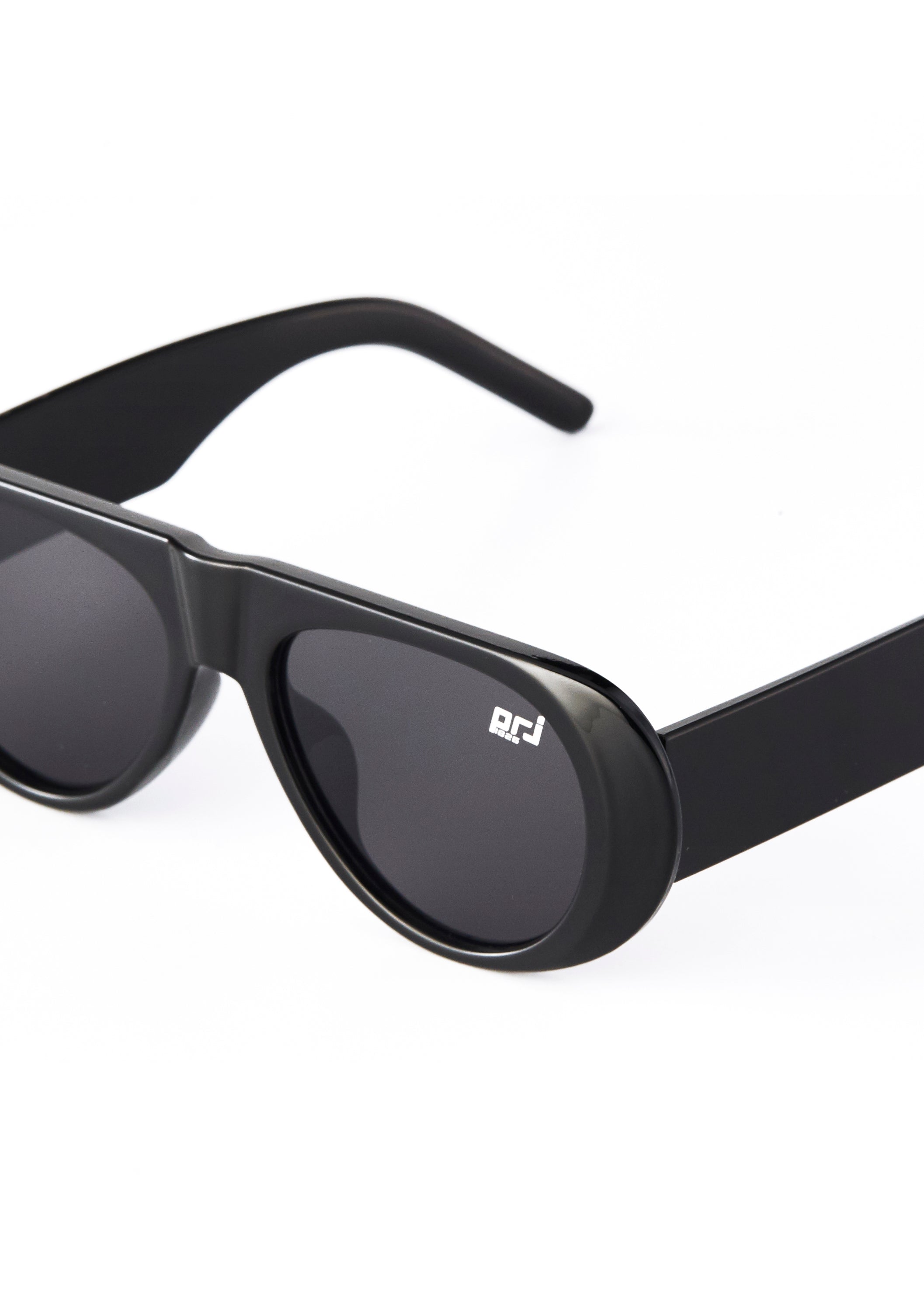 PROJECTWEAR | Eito Wide-Leg Sunglasses Black/Grey