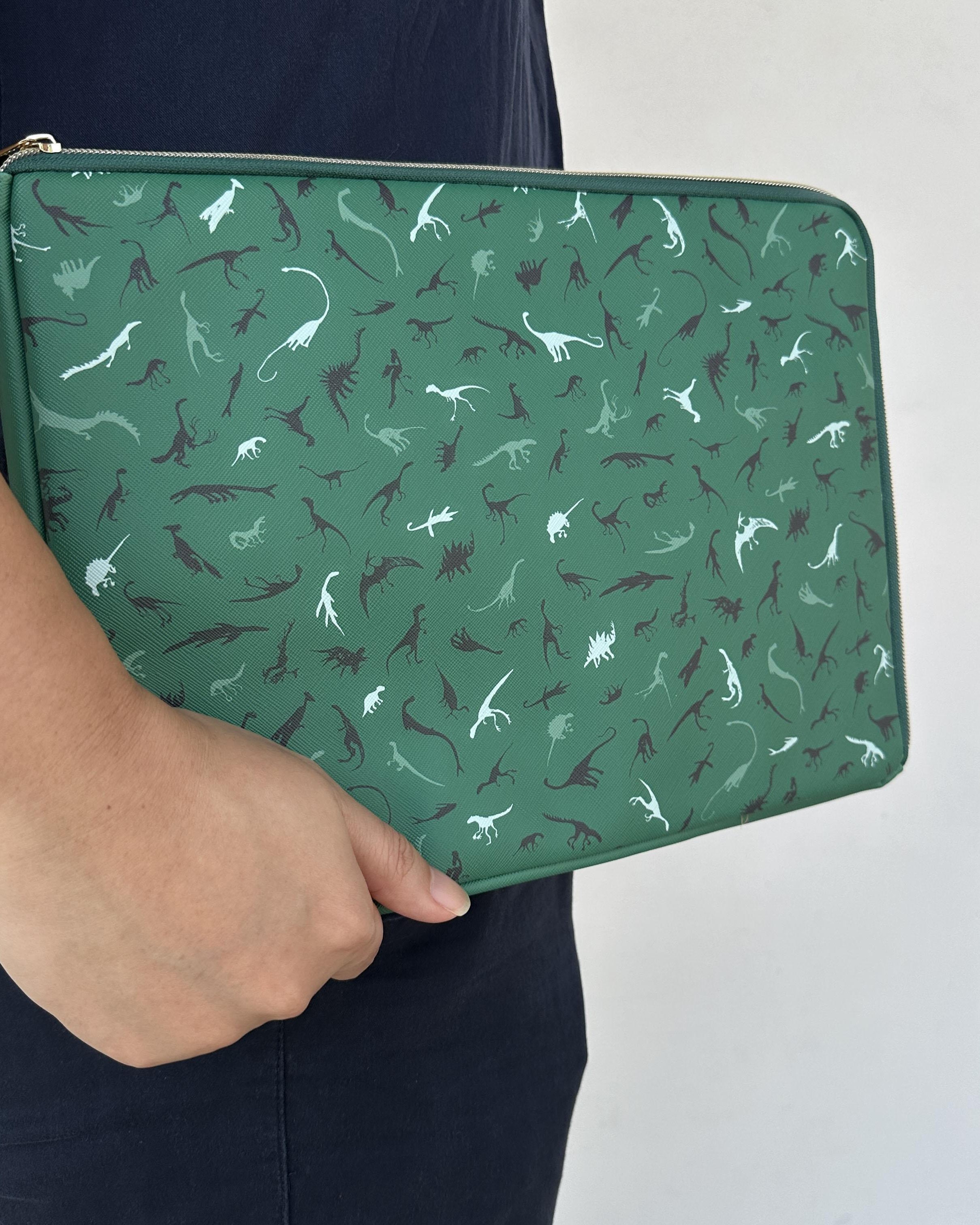 THE ART FACULTY | Multicase A4