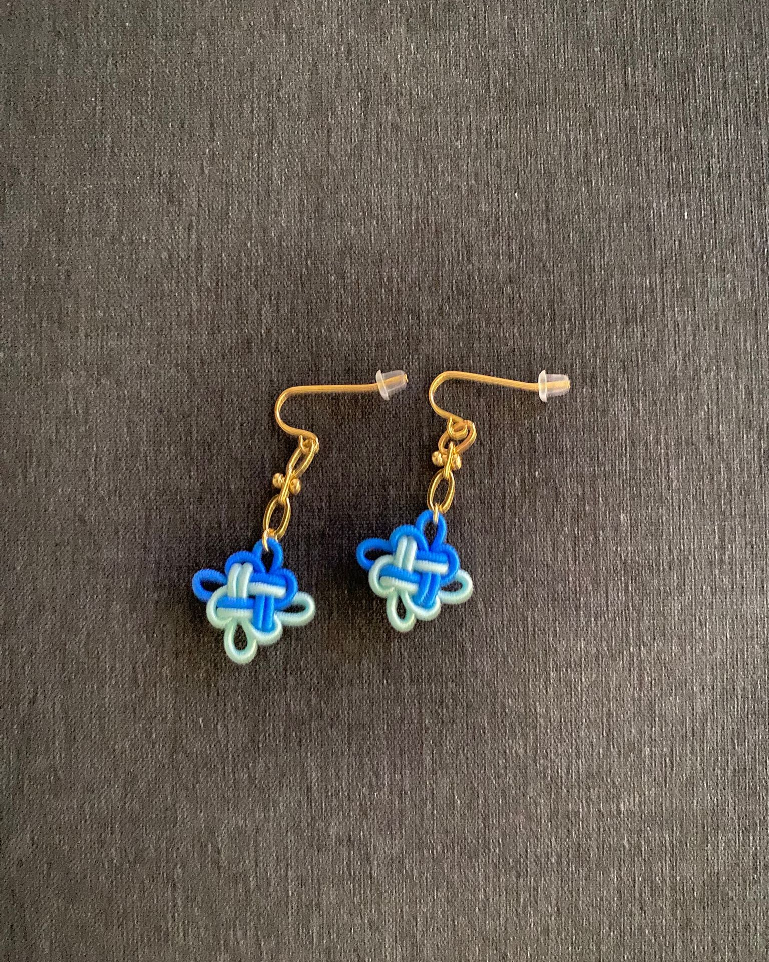 THE ANTECEDENT STORE | Minimalist Auspicious Knots - Duo Blue S1 Earrings