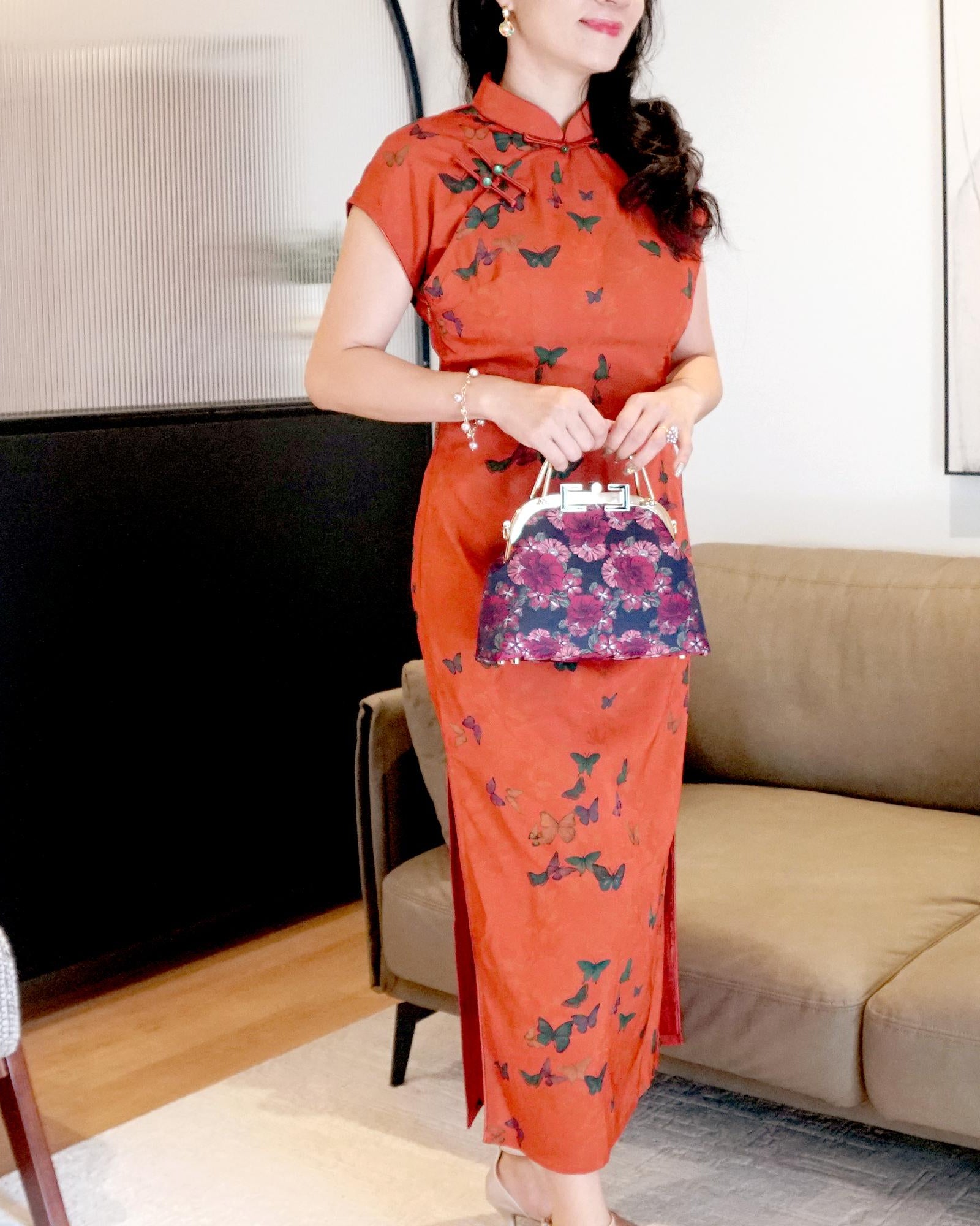 COCOONESE | Clasp Crossbody Bag - Night Carnation