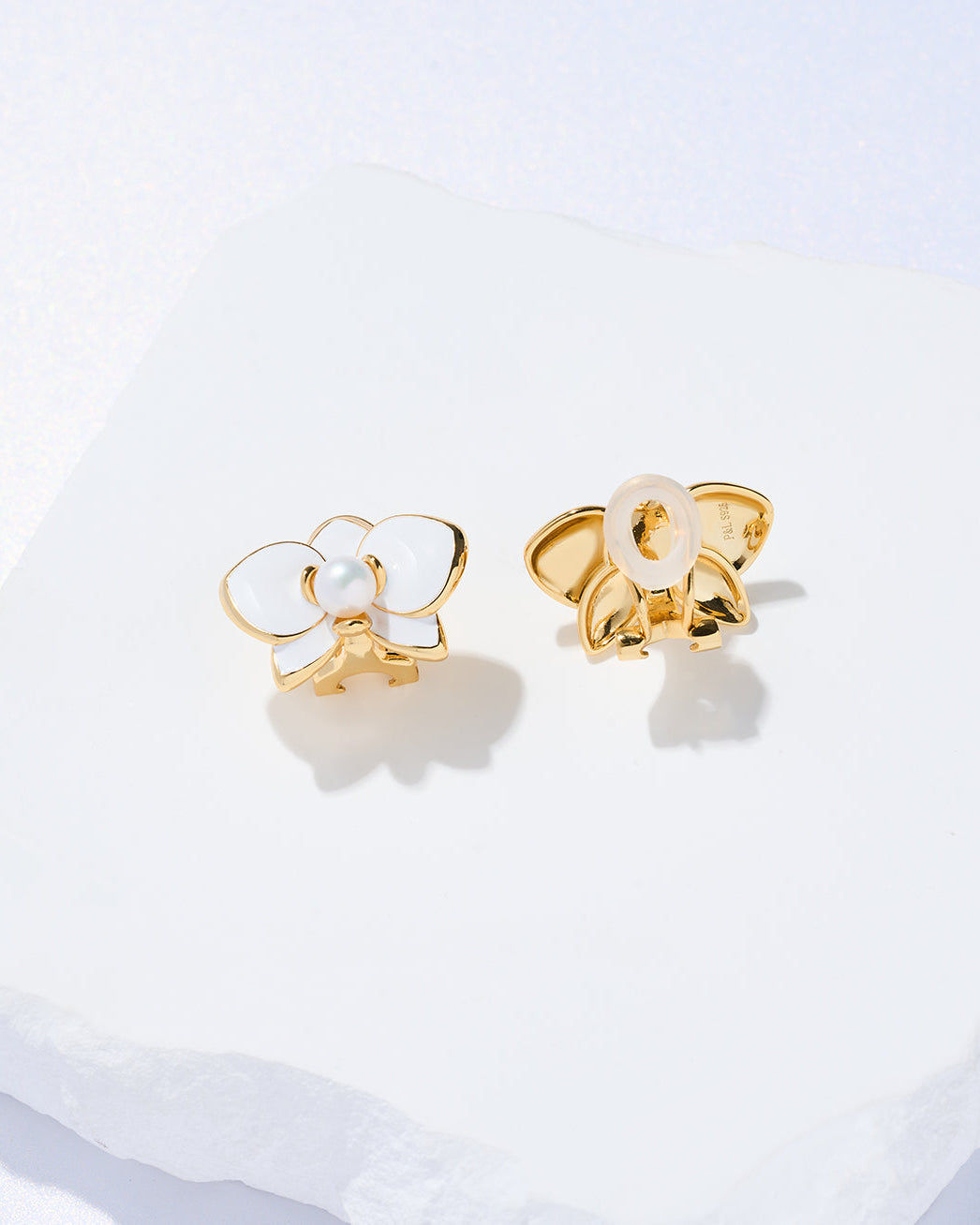 PEARLY LUSTRE | Clip-On Top Grade Freshwater Pearl Earrings WE00832 | ORCHID