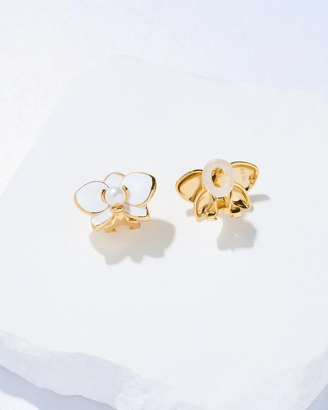 PEARLY LUSTRE | Clip-On Top Grade Freshwater Pearl Earrings WE00832 | ORCHID