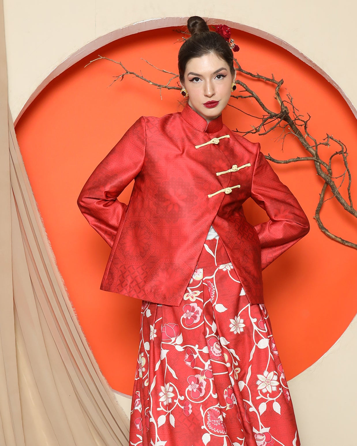 KANZI COLLECTION | Red Floral Jacquard Jacket With Skirt Set