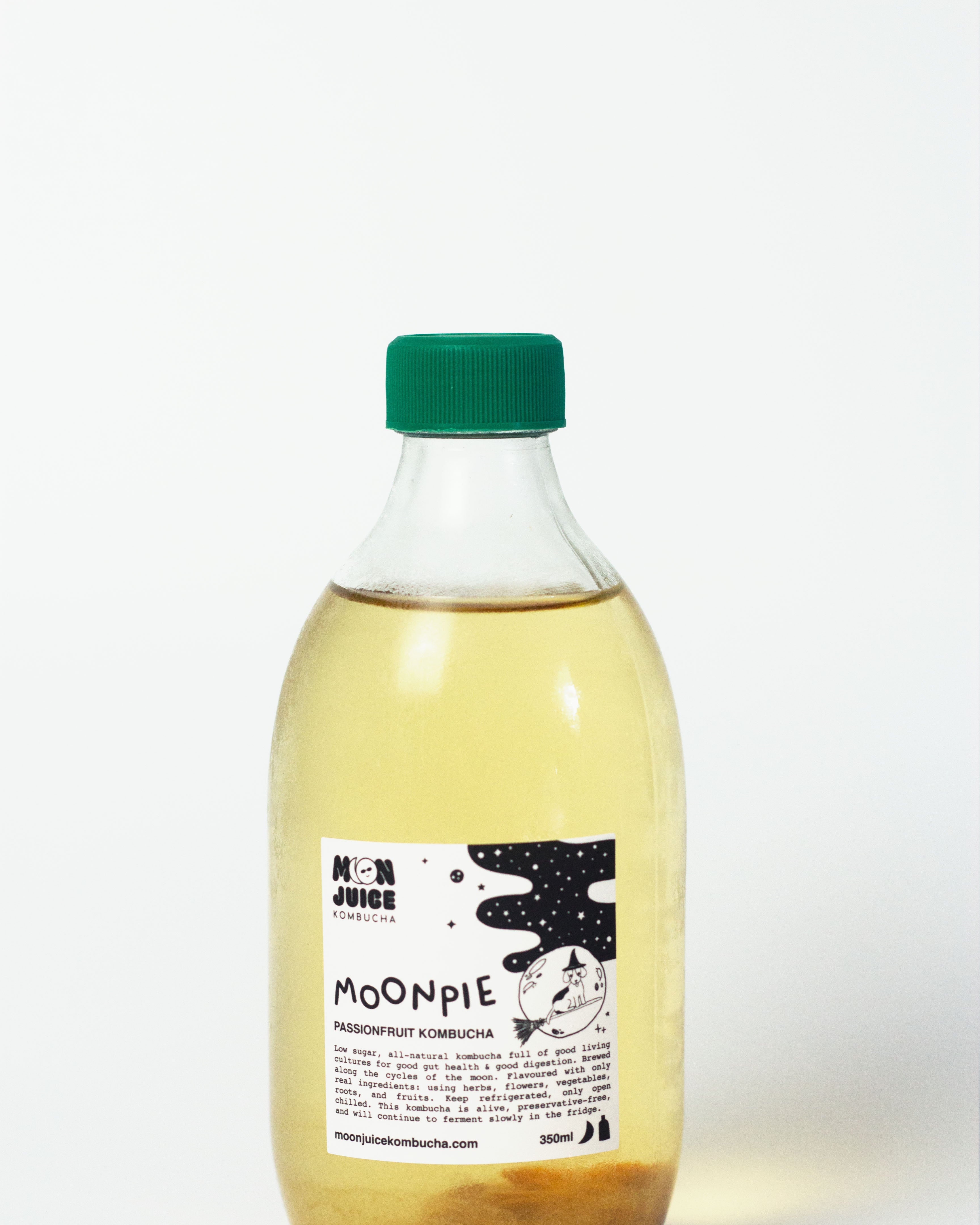 MOON JUICE KOMBUCHA | Moonpie (Passionfruit Kombucha)