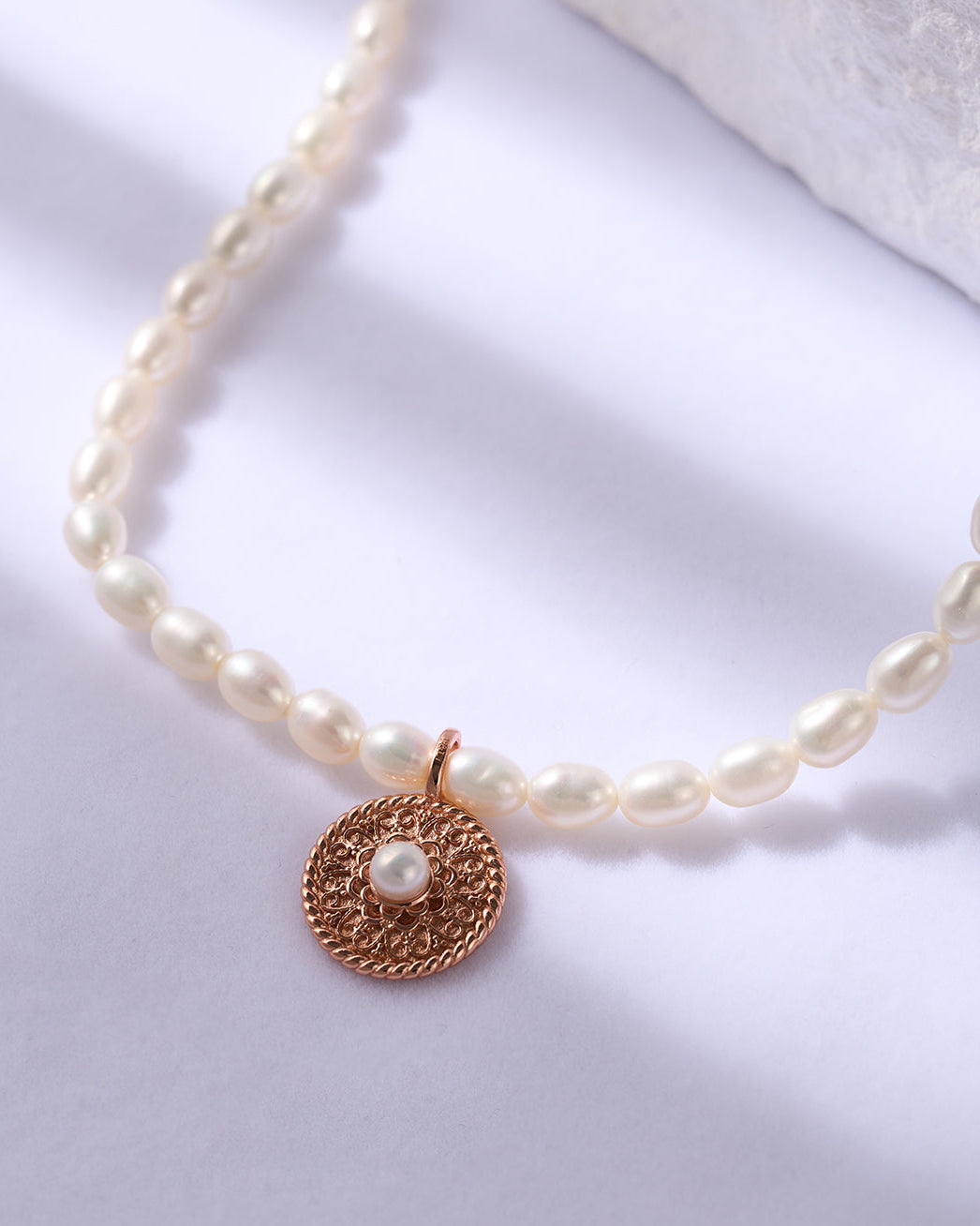 PEARLY LUSTRE | Asian Civilisations Museum Freshwater Pearl Necklace WN00703 | ACM Collection