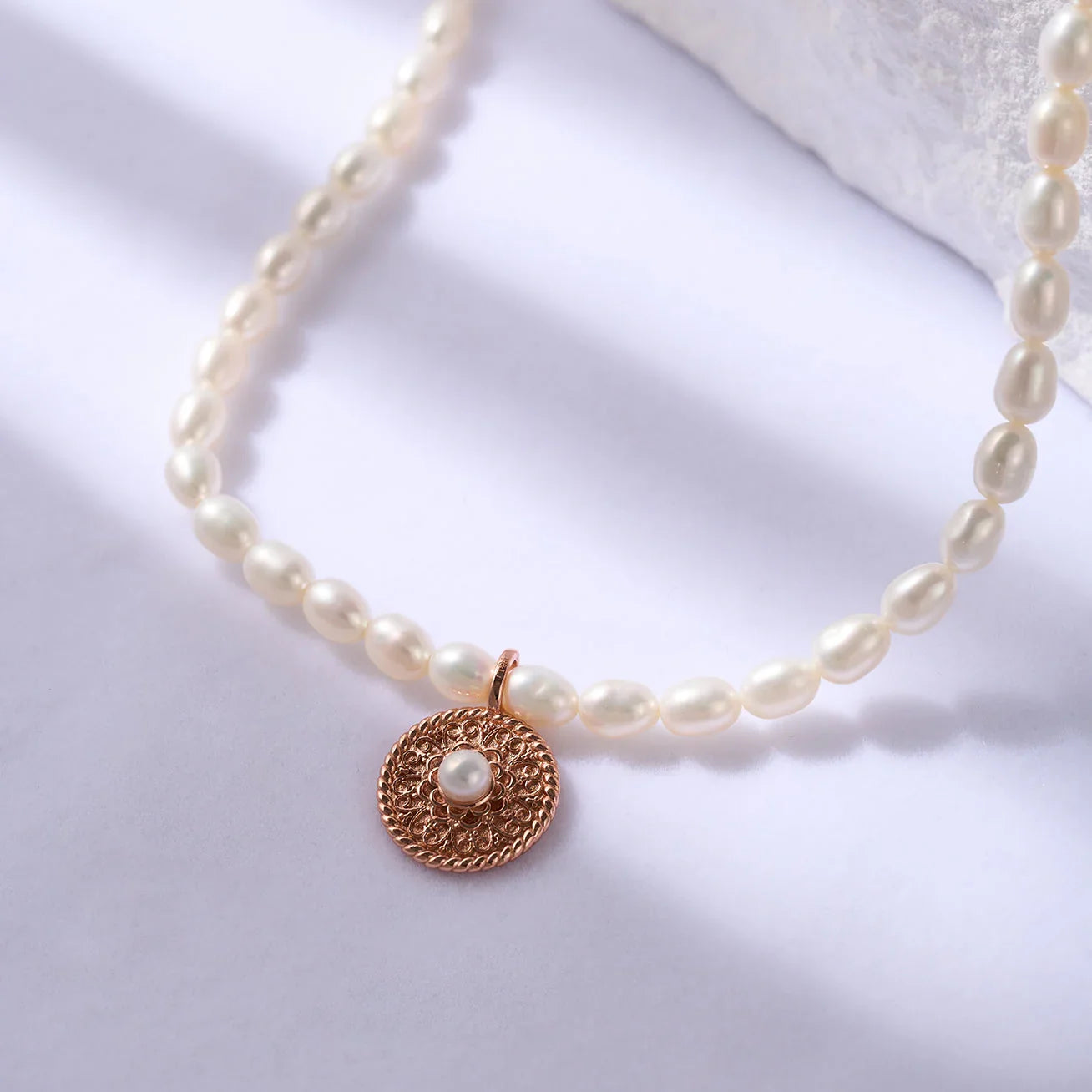 PEARLY LUSTRE | Asian Civilisations Museum Freshwater Pearl Necklace WN00703 | ACM Collection