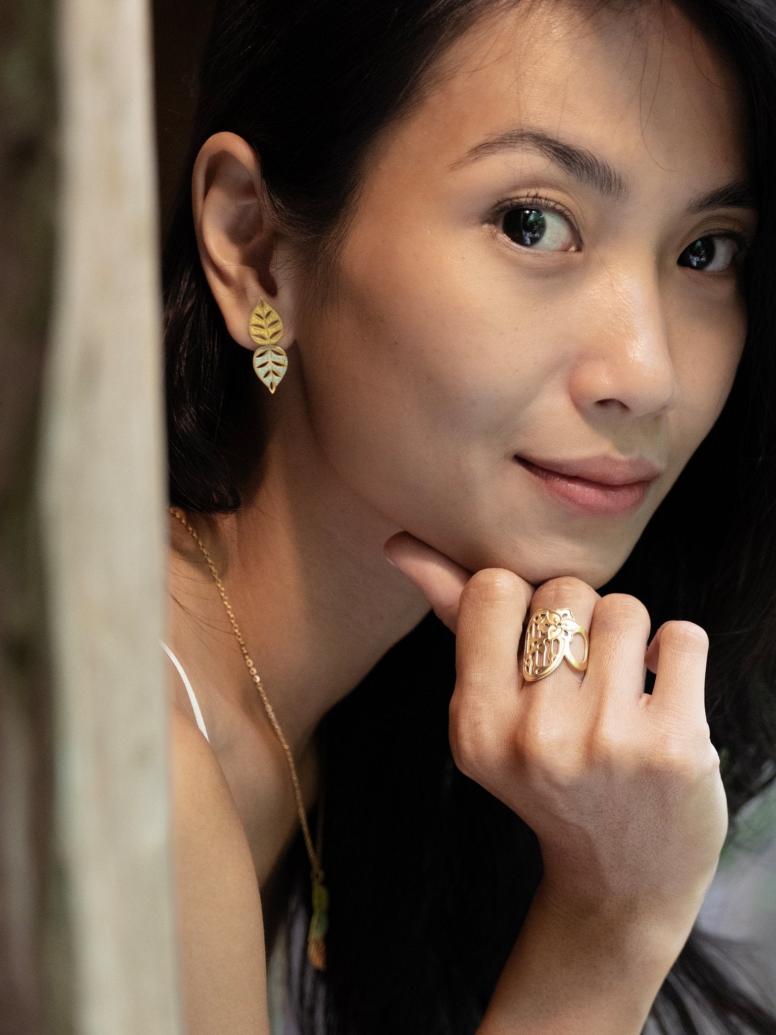 EMBRACE JEWELLERY | Daun Earrings