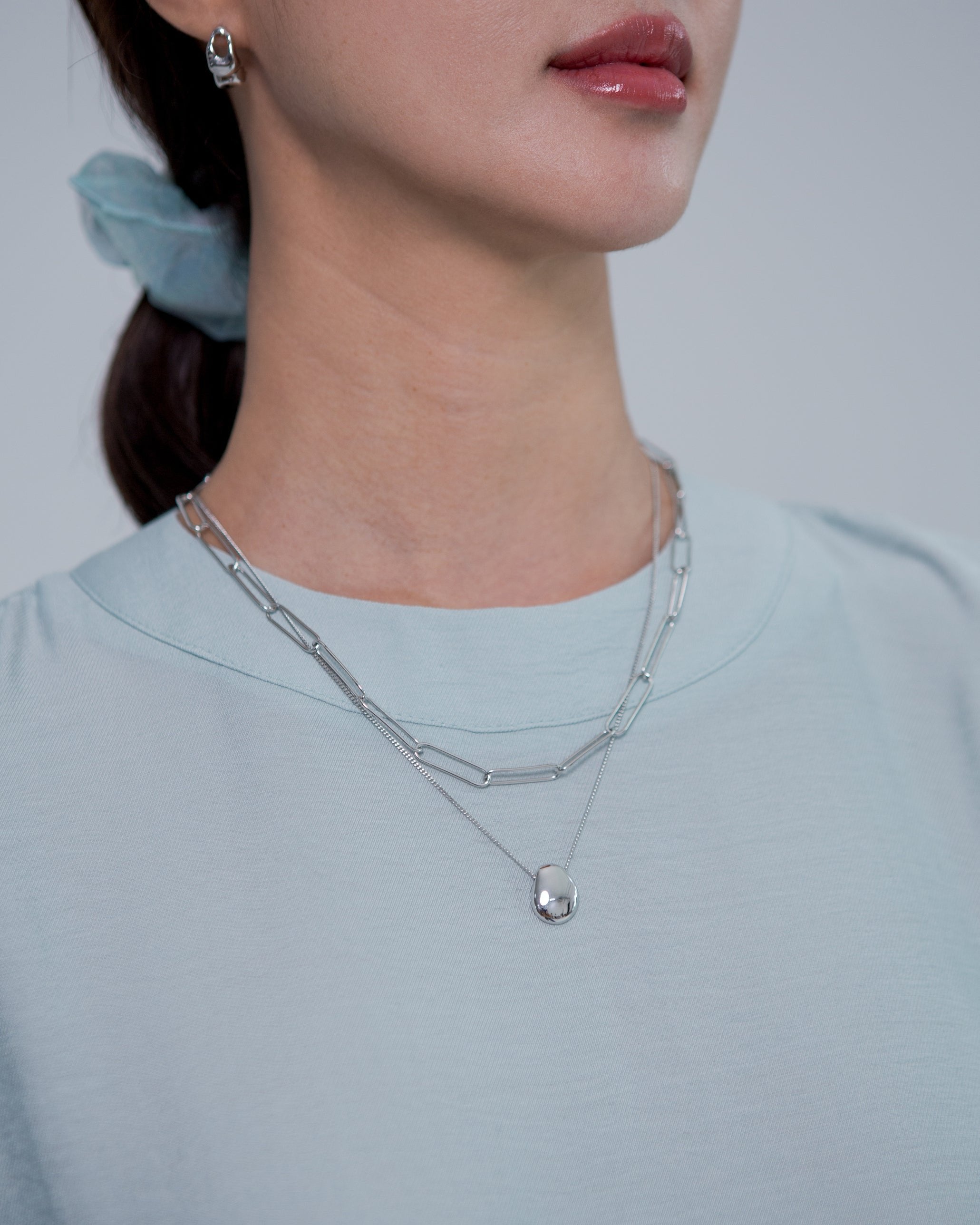 SAERO COLLECTIVE | Bulb Pendant Necklace