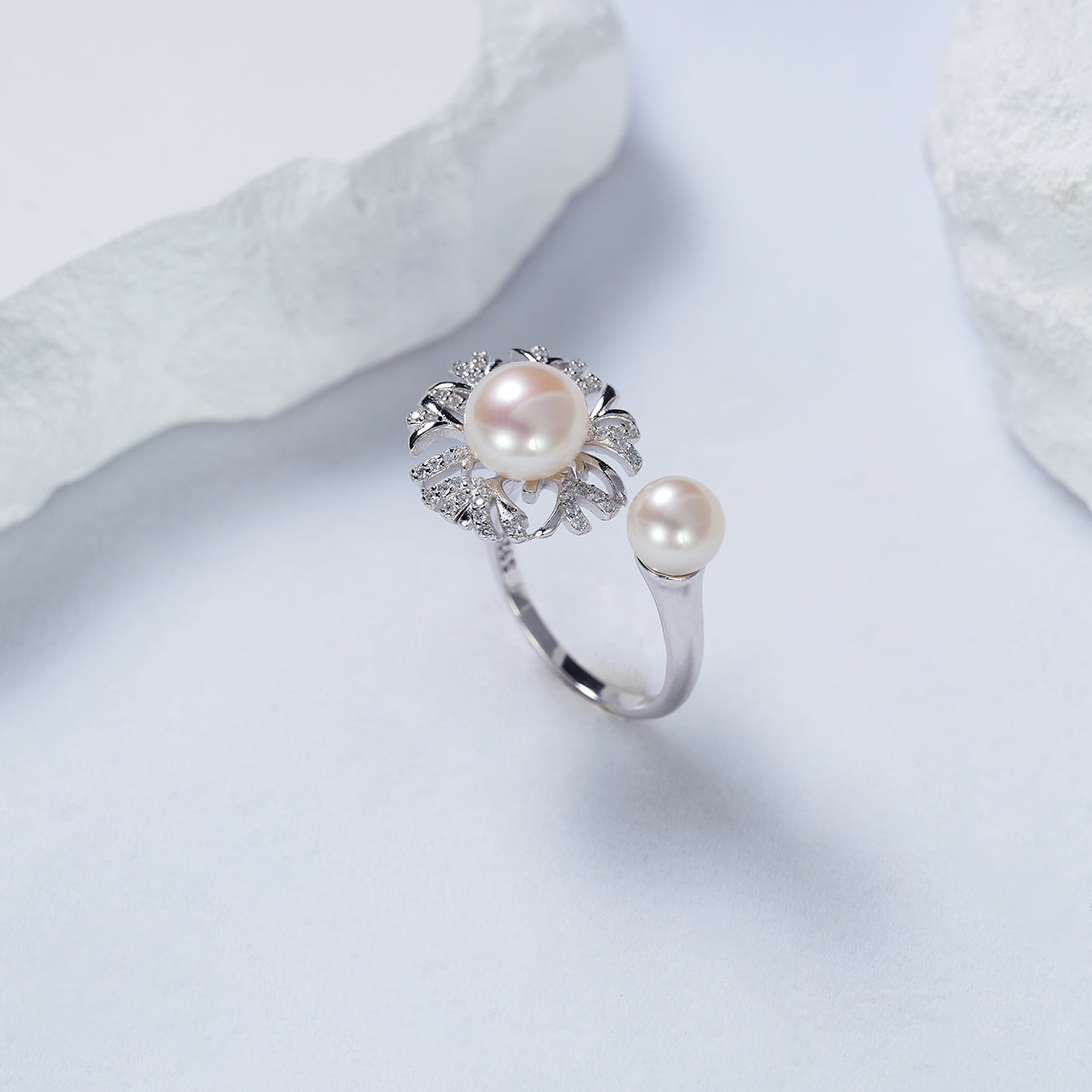 PEARLY LUSTRE | Top Grade Freshwater Pearl Rings WR00209 | GARDENS