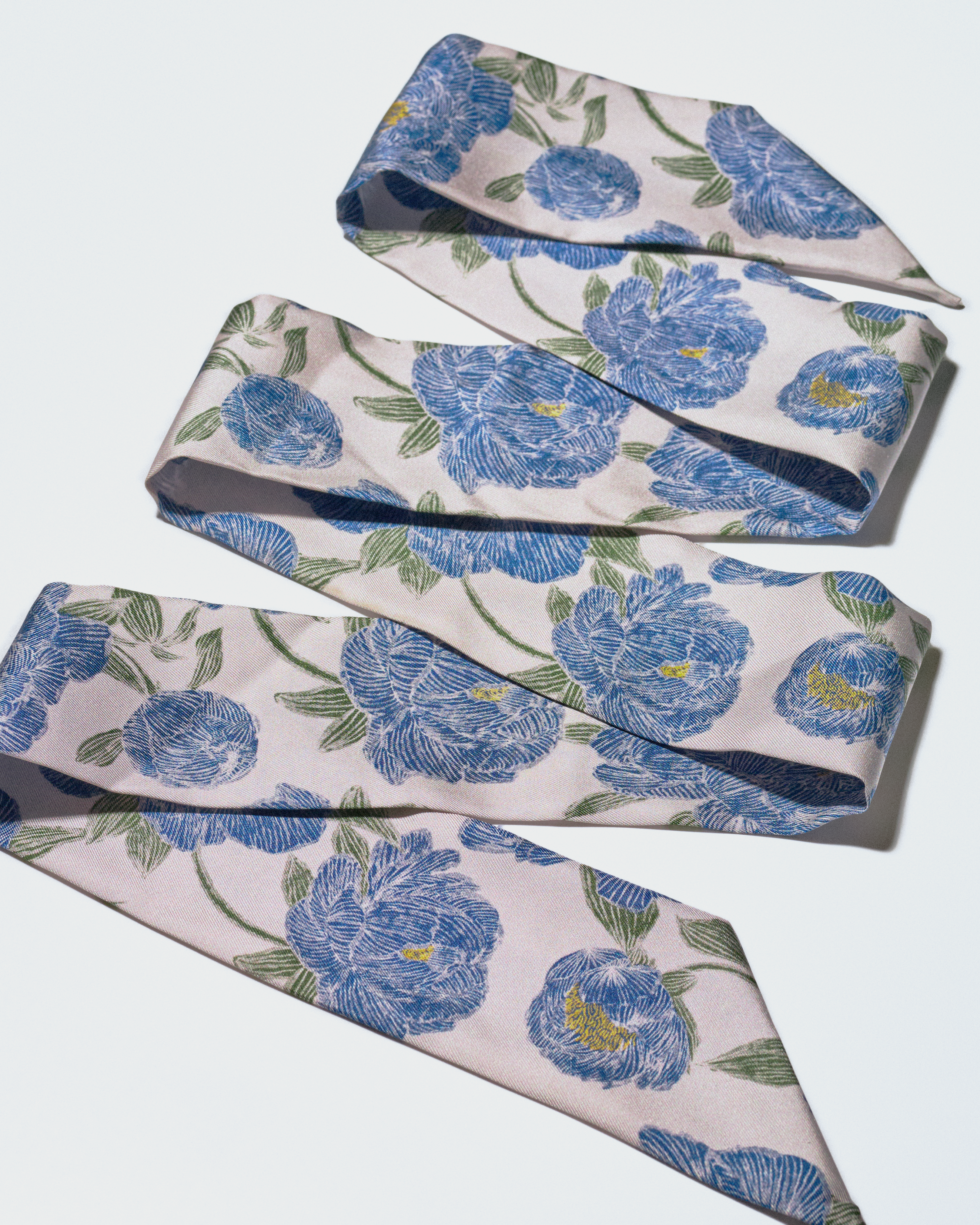 STUDIO QILING | Peony Blue Silk Bandeau 120