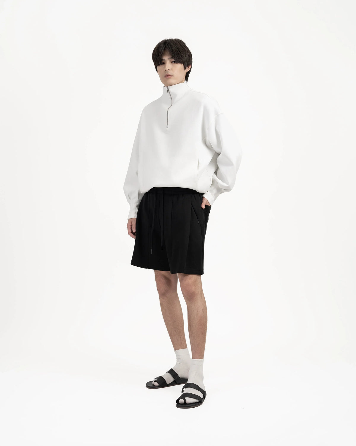 GRAYE | Pleated Sweatshorts - Black