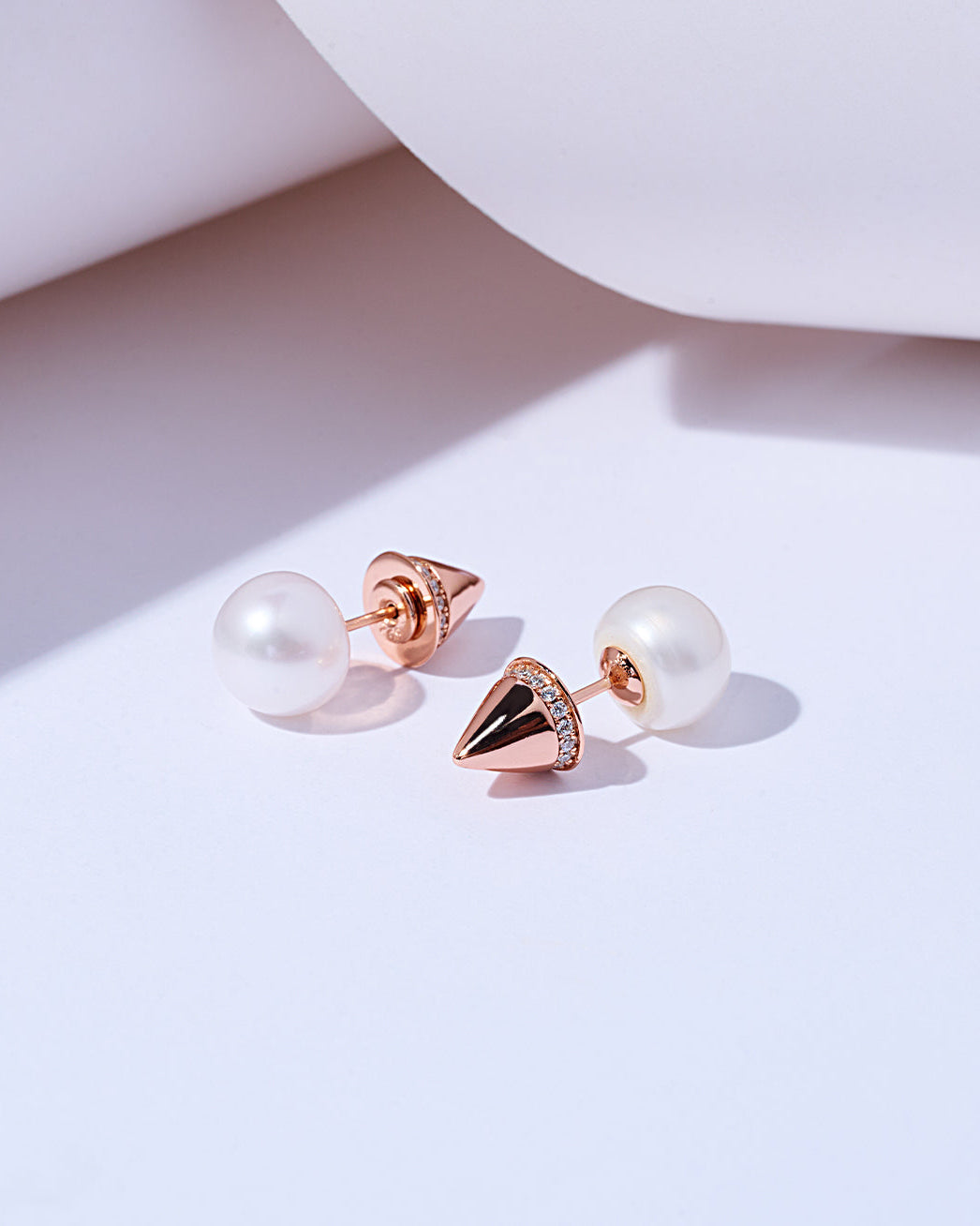 PEARLY LUSTRE | Asian Civilisations Museum Freshwater Pearl Earrings WE00052 | ACM Collection