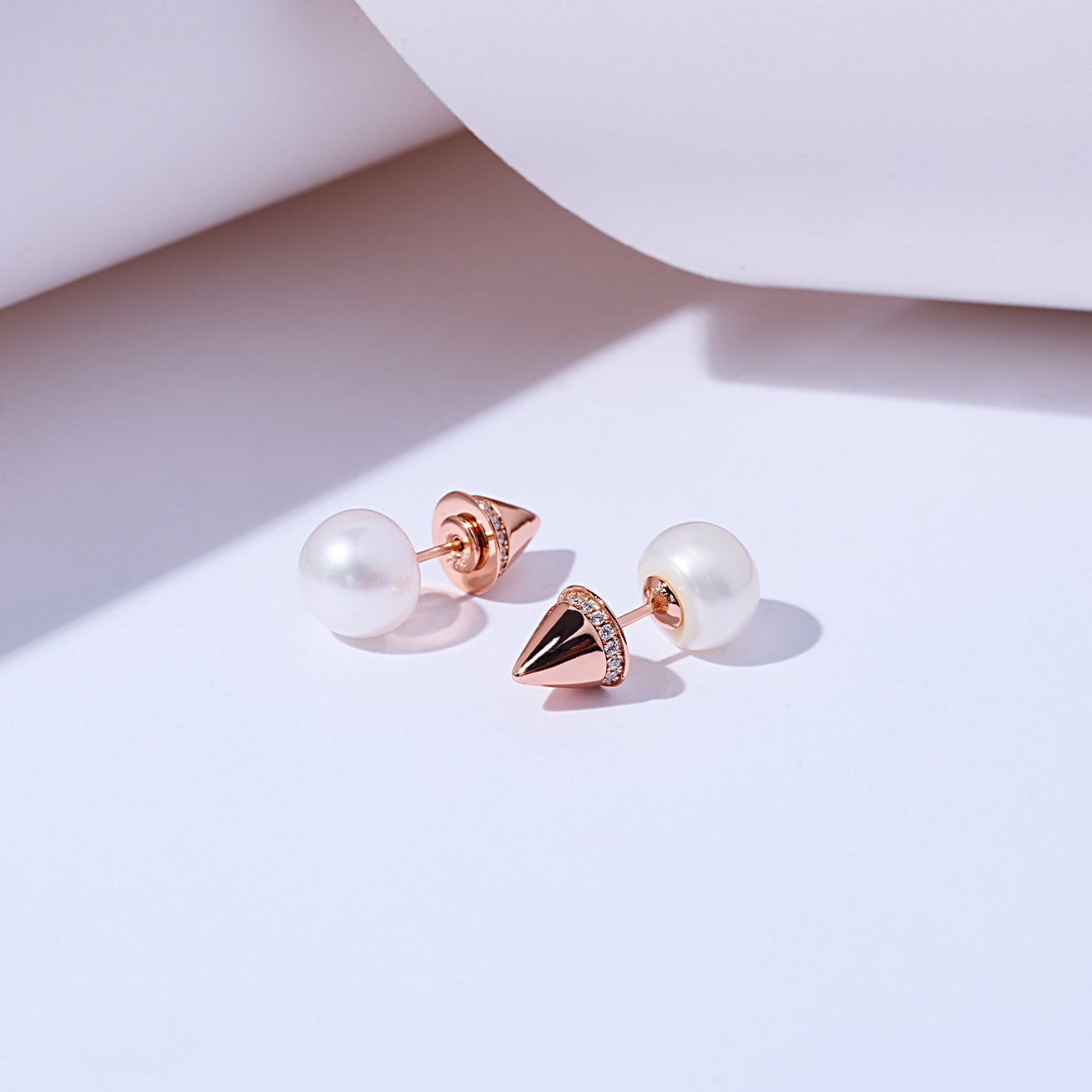 PEARLY LUSTRE | Asian Civilisations Museum Freshwater Pearl Earrings WE00052 | ACM Collection