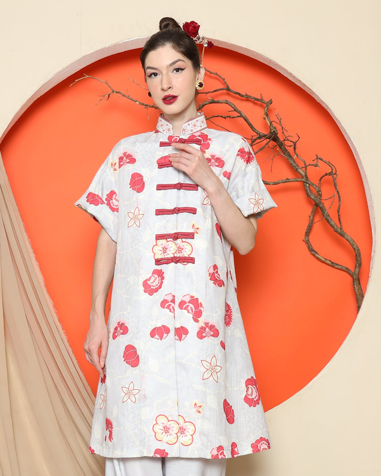 KANZI COLLECTION | Grey Floral Cheongsam Pant Set