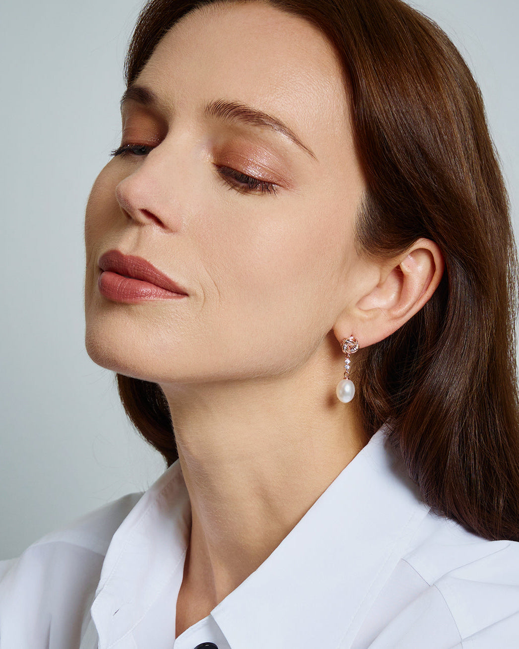 PEARLY LUSTRE | Asian Civilisations Museum Elegant Freshwater Pearl Earrings WE00878 | ACM Collection
