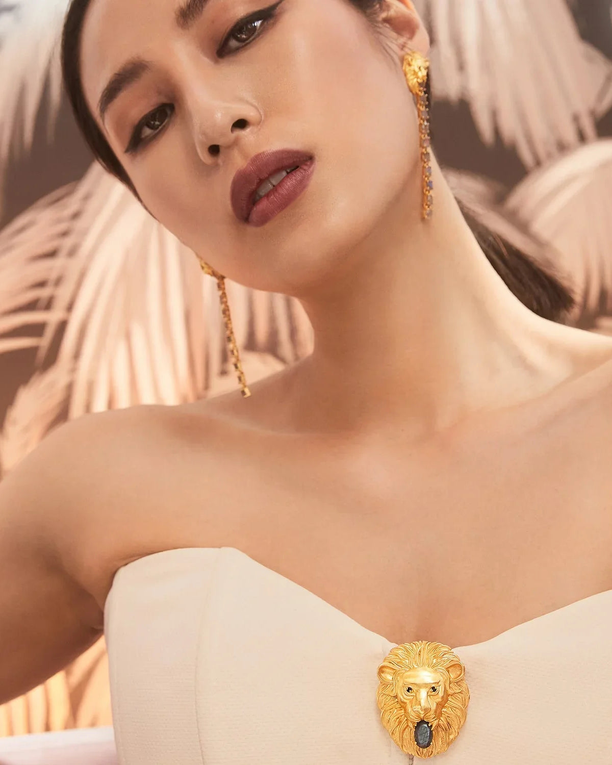 BOHEME BY VERO | Merlion Earrings With Stones