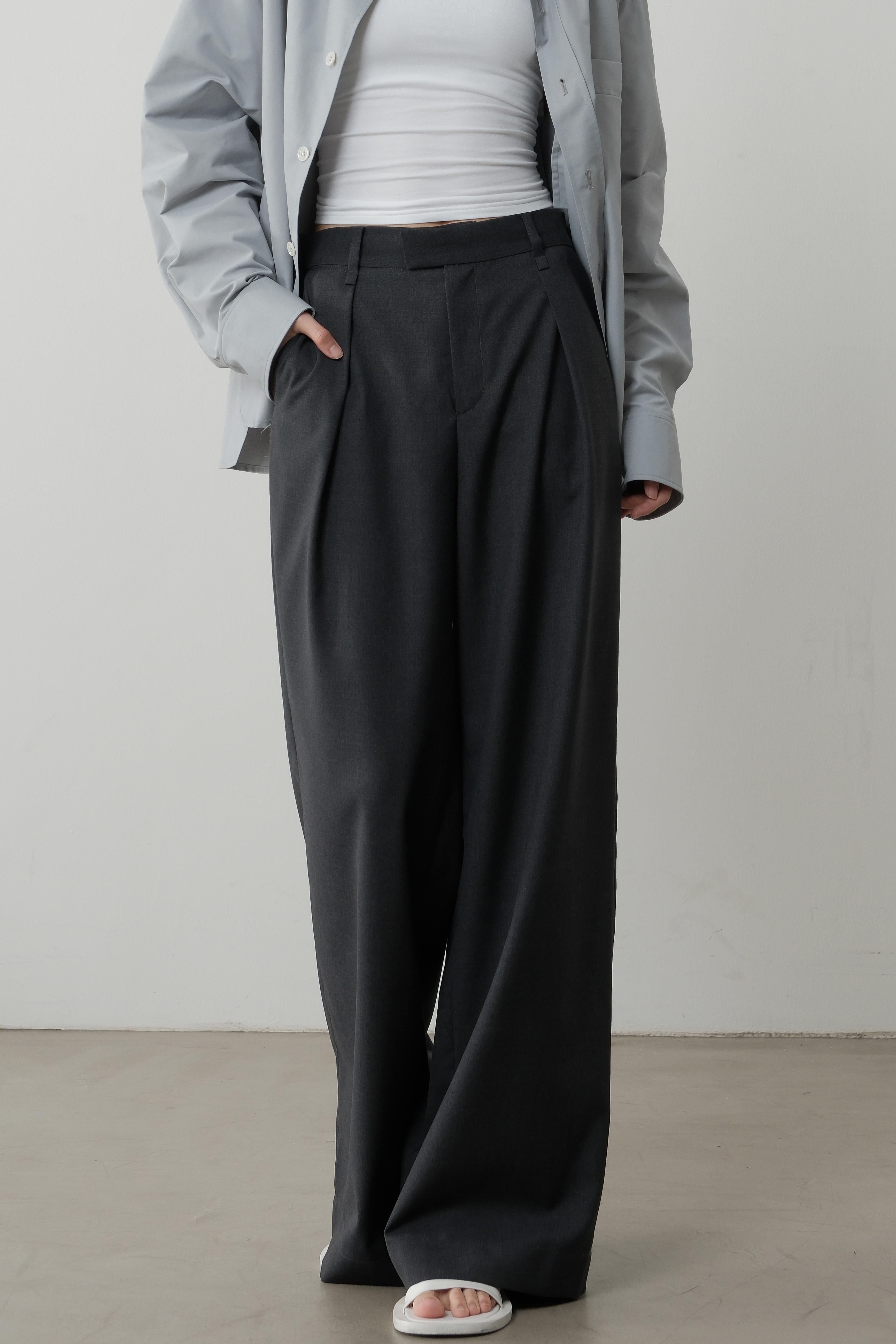 LAYERPLAN | Tirra Pleated High-Waist Trousers