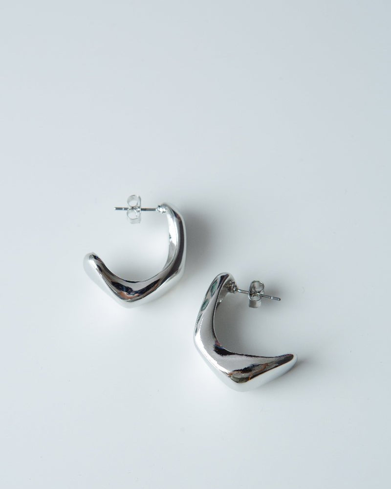 SAERO COLLECTIVE | Rawboned Earrings