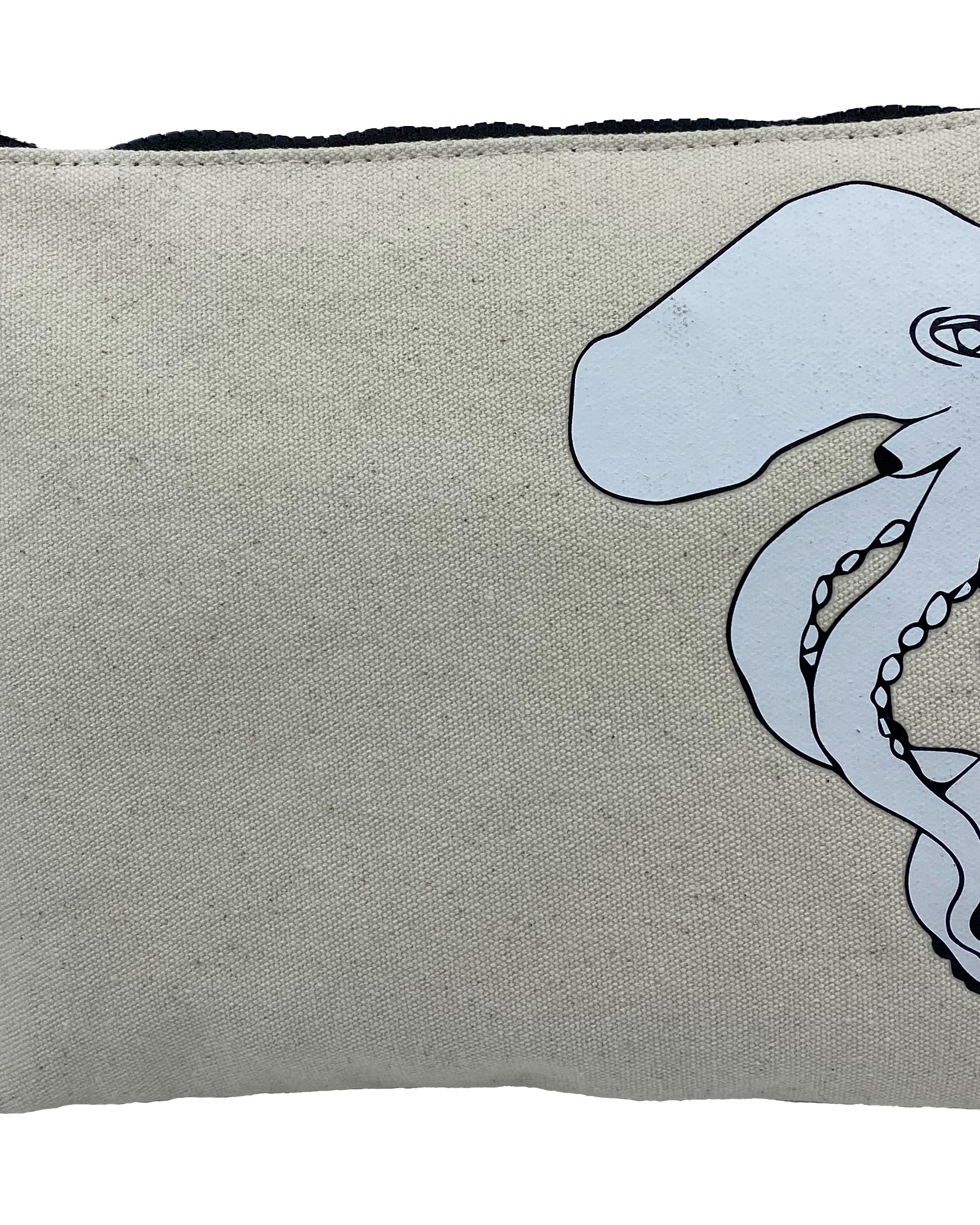 THE ANIMAL PROJECT | Pouch