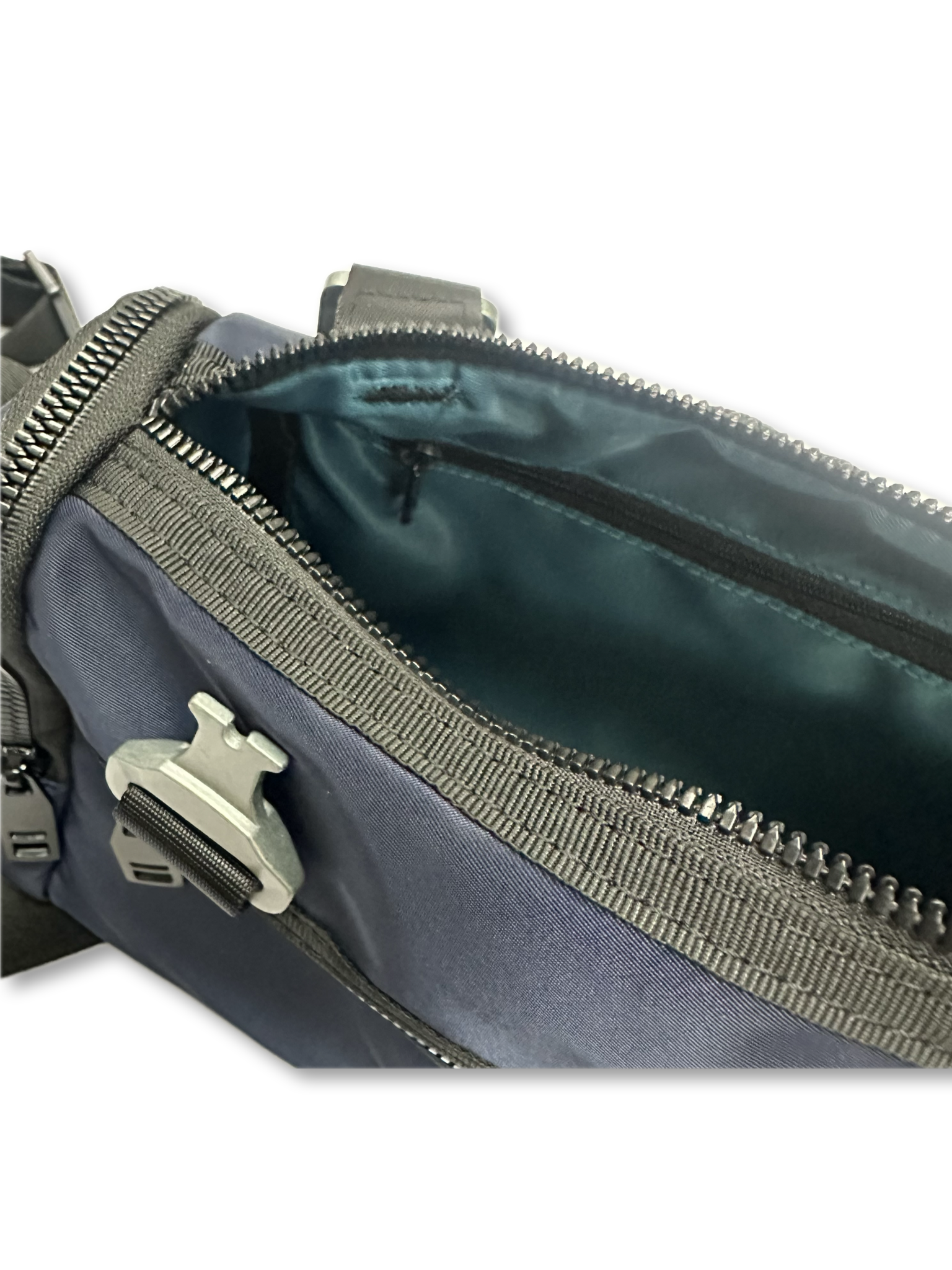 SPARROW GREEN | Tyler Sling Bag