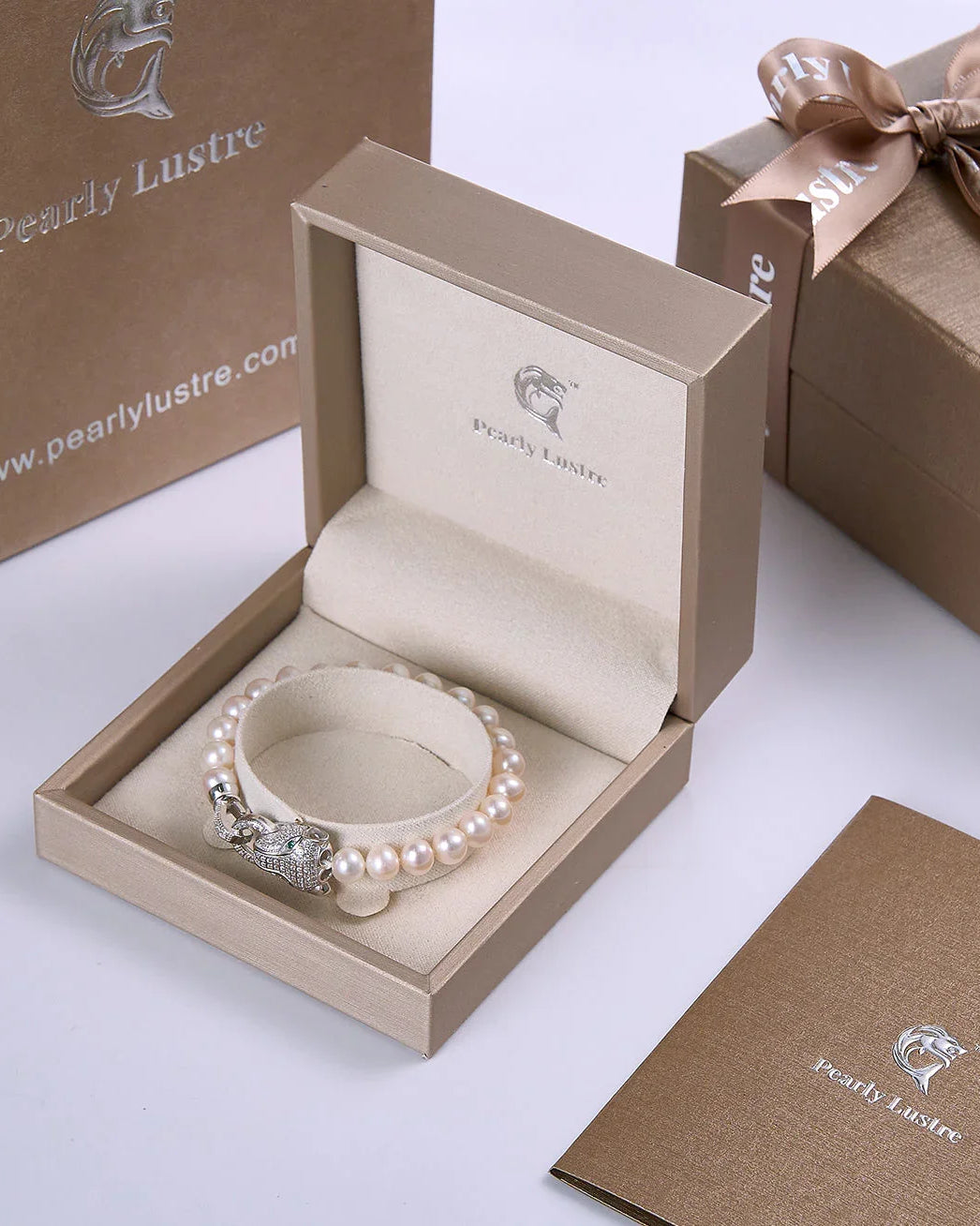 PEARLY LUSTRE | Freshwater Pearl Bracelet WB00136 | SAFARI
