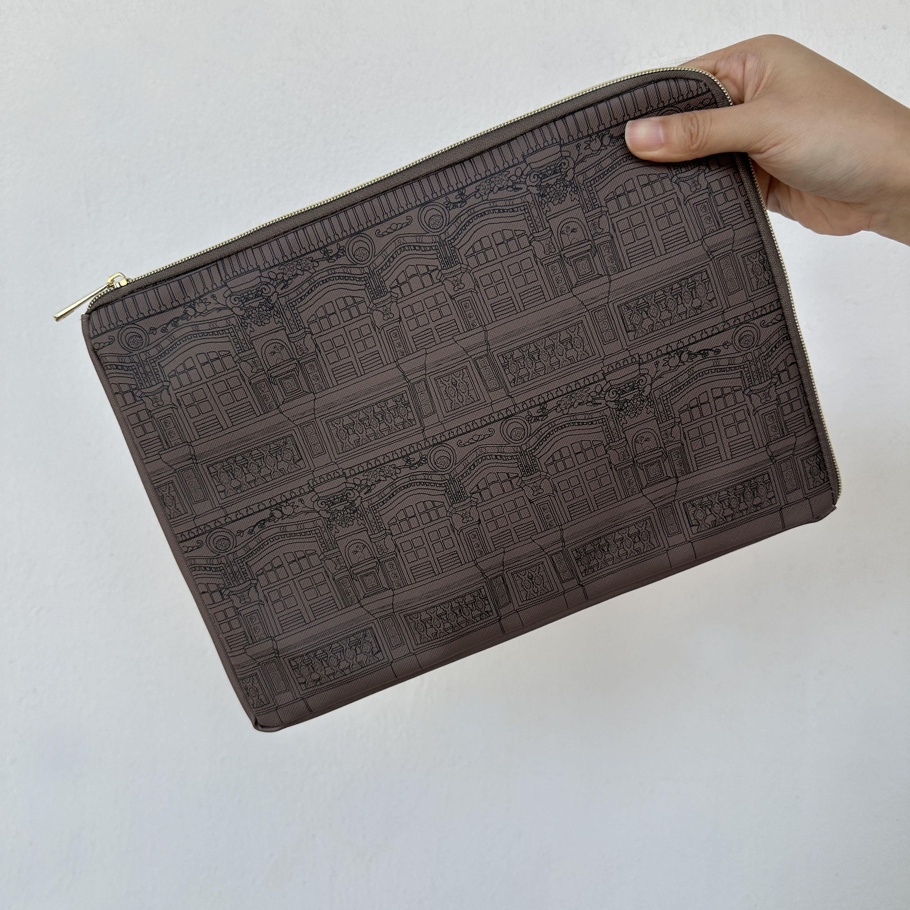 THE ART FACULTY | Multicase A4