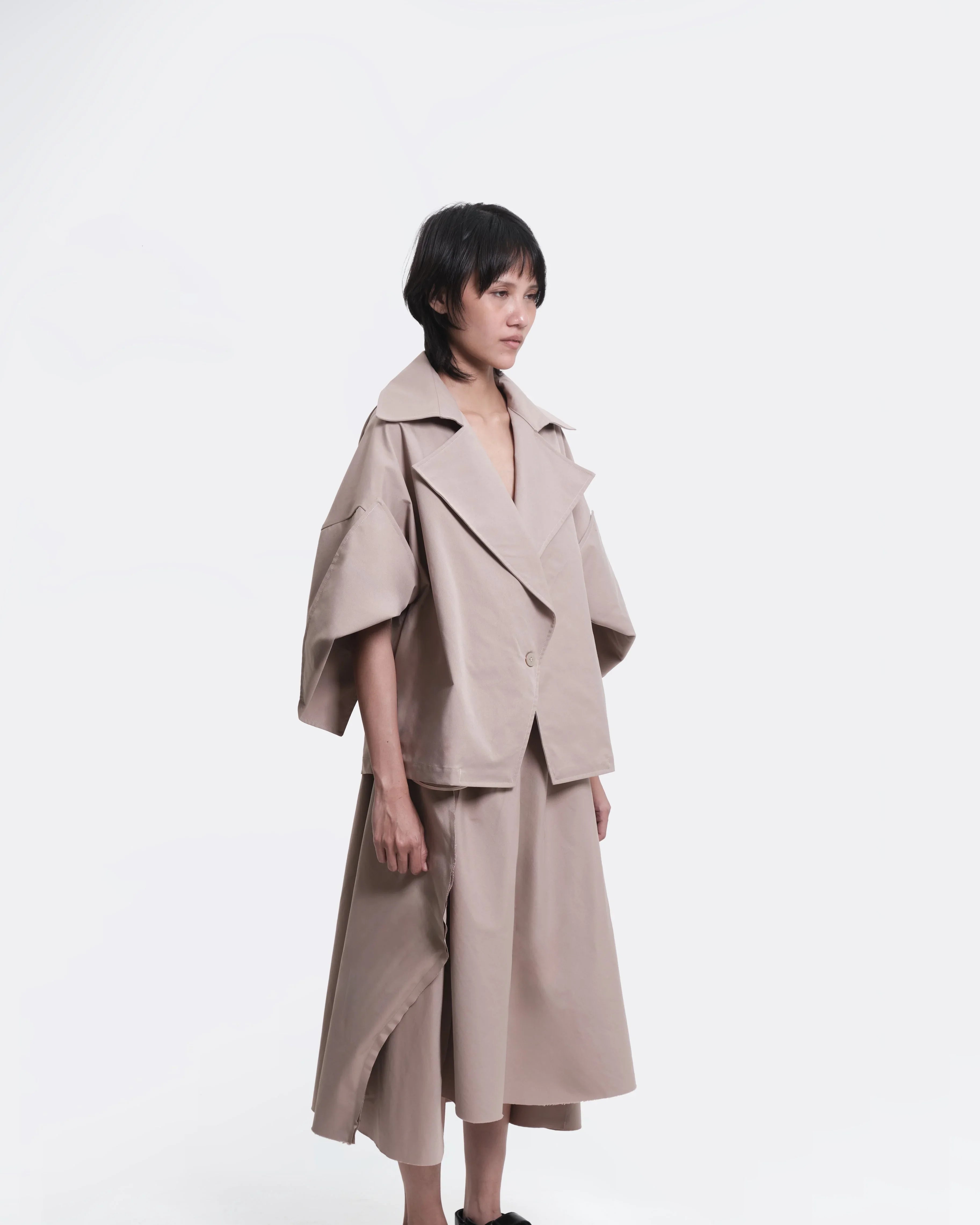 AESTHETIC PLEASURE | Semi Skirt Beige