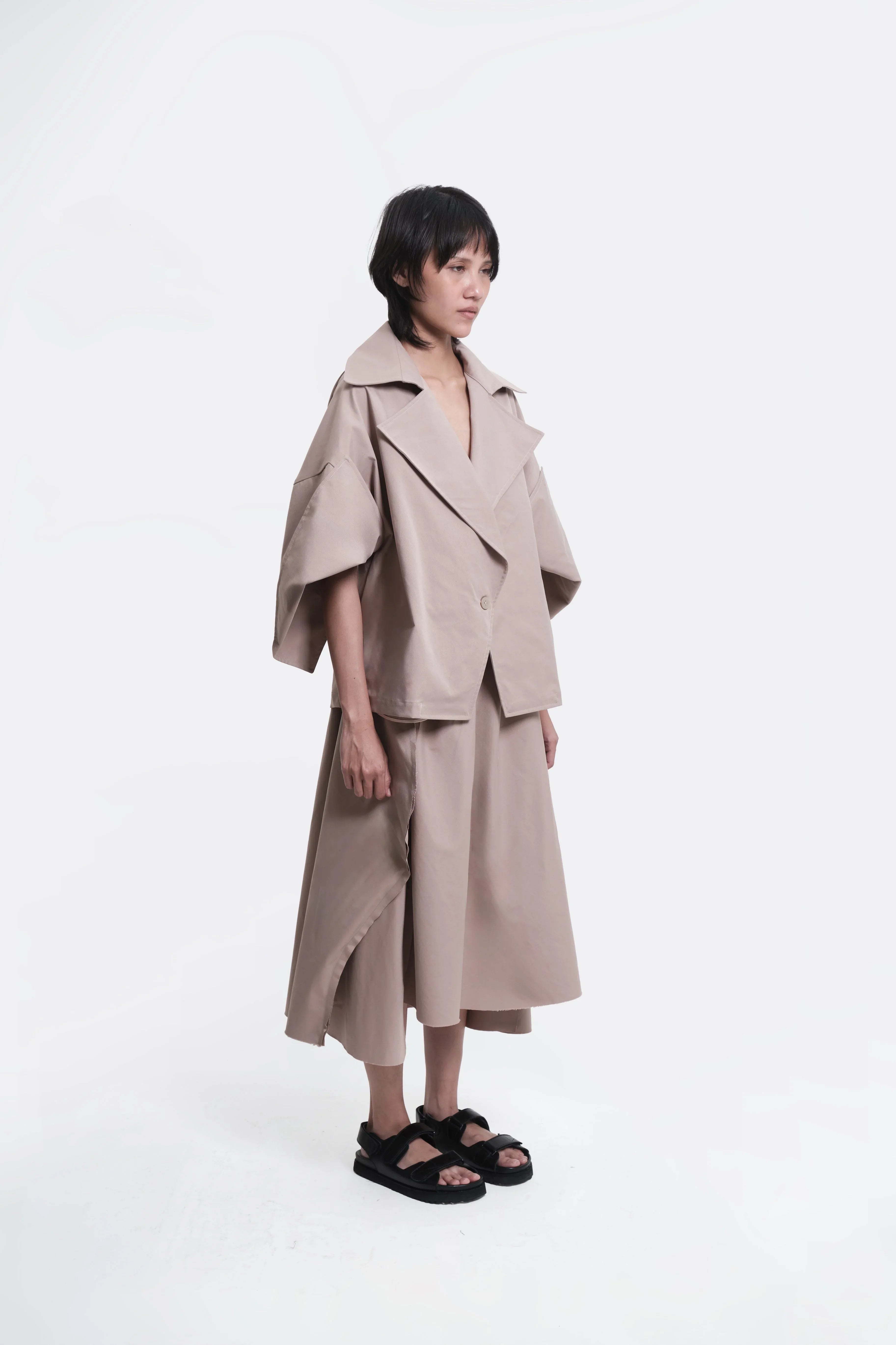 AESTHETIC PLEASURE | Semi Skirt Beige