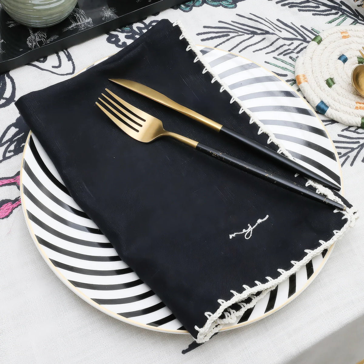 MEJA | The Vintage Napkin - Jet Black (Set of 2)