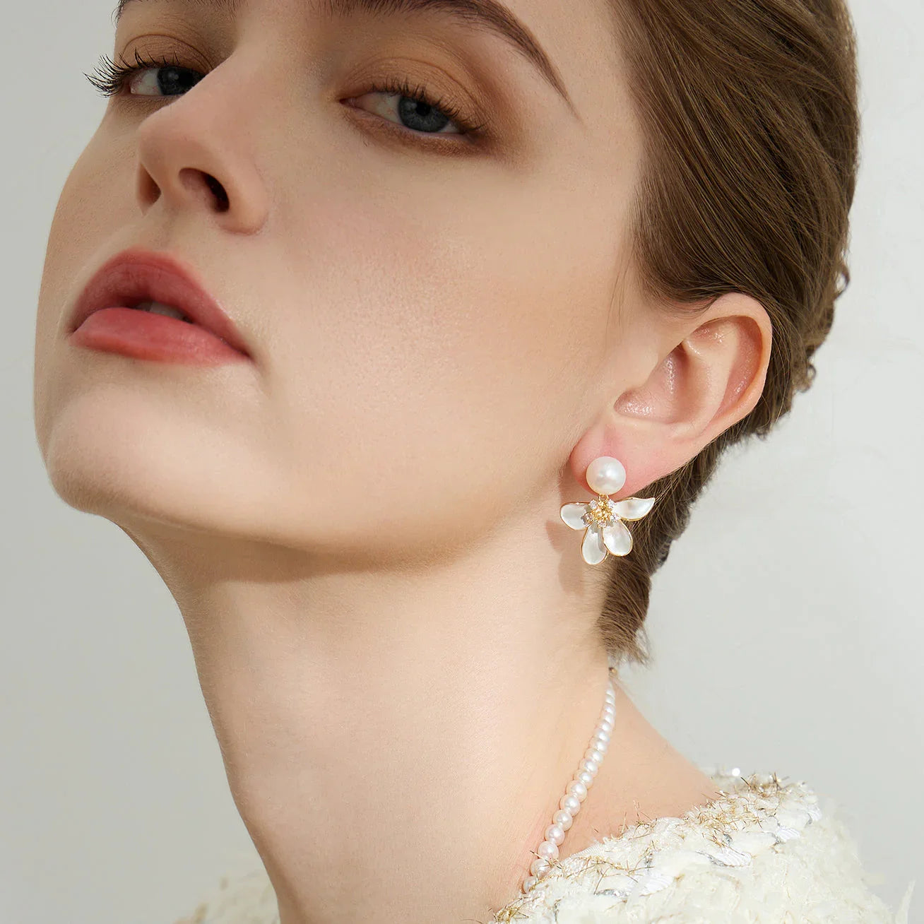 PEARLY LUSTRE | Top Grade Freshwater Pearl Earrings WE00802 | ORCHID