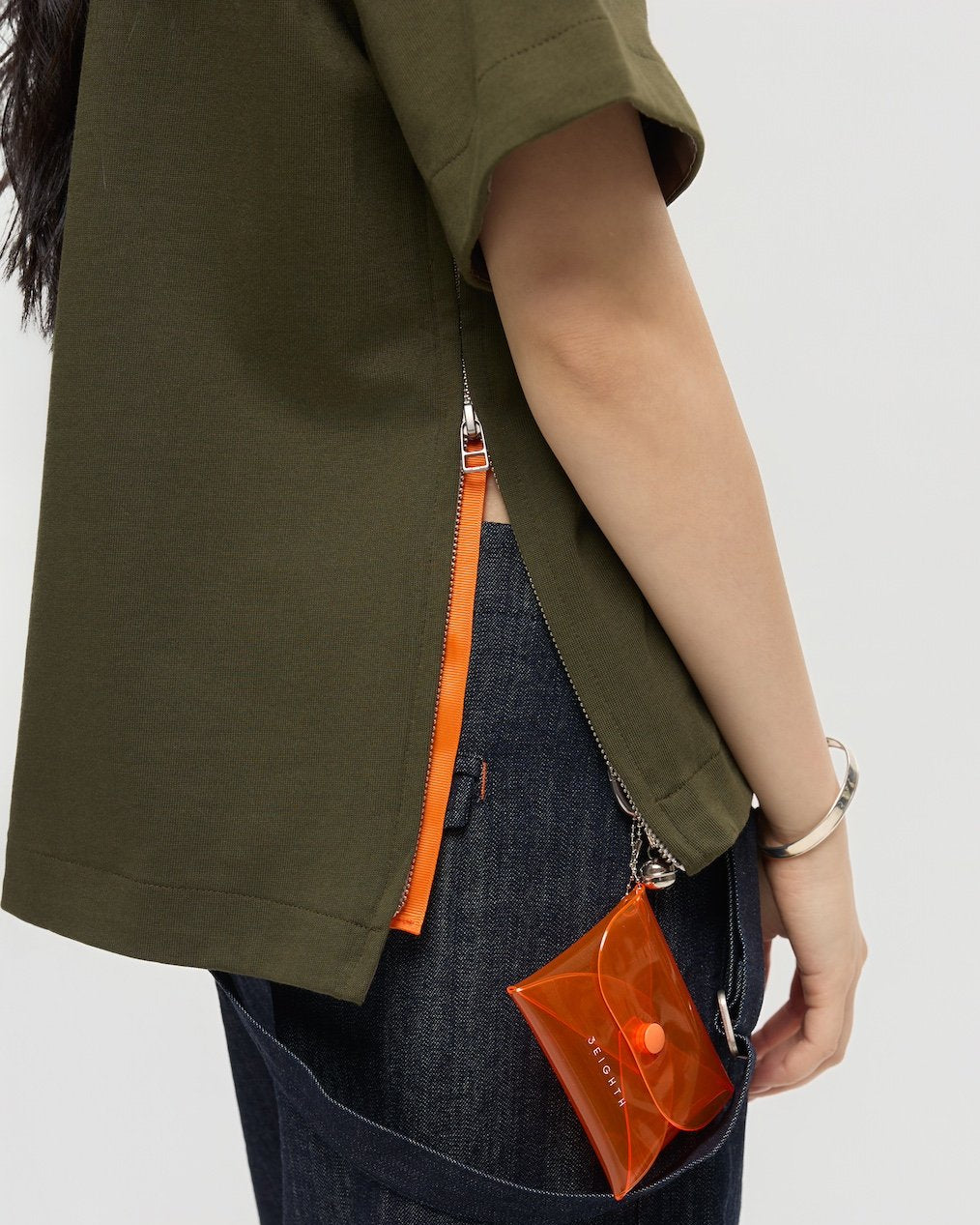 3EIGHTH | SOKKO Zip Tee in Olive Fig