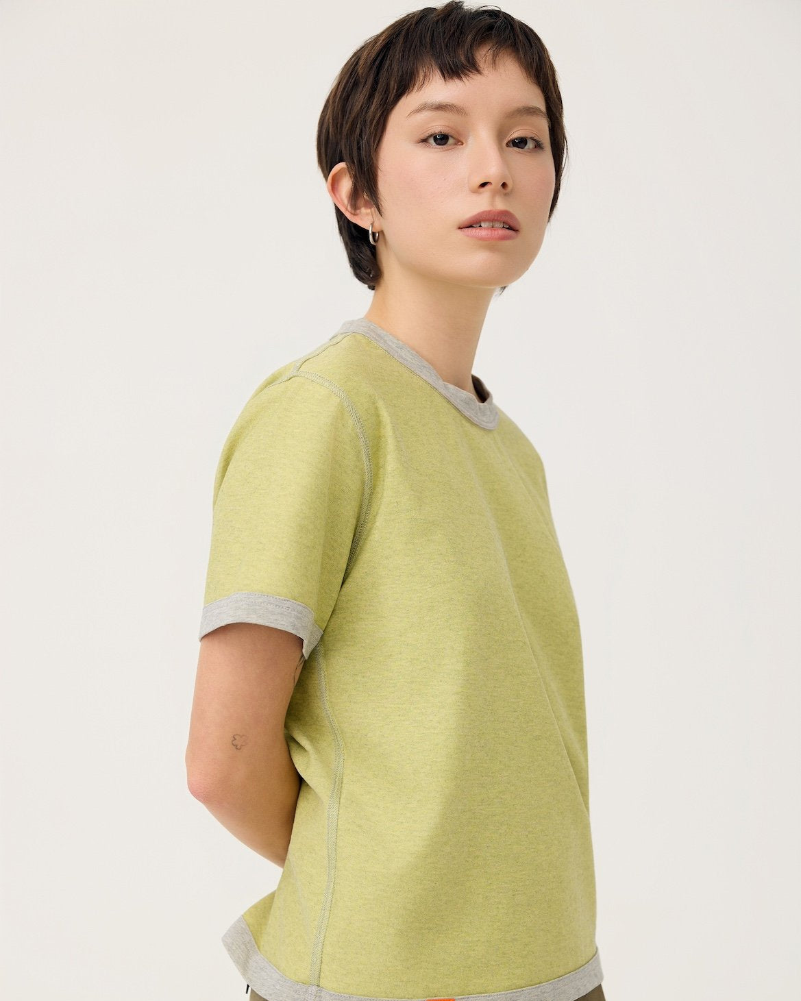 3EIGHTH | Everyday Reversible Tee In Zinc Grey & Lemon Fizz