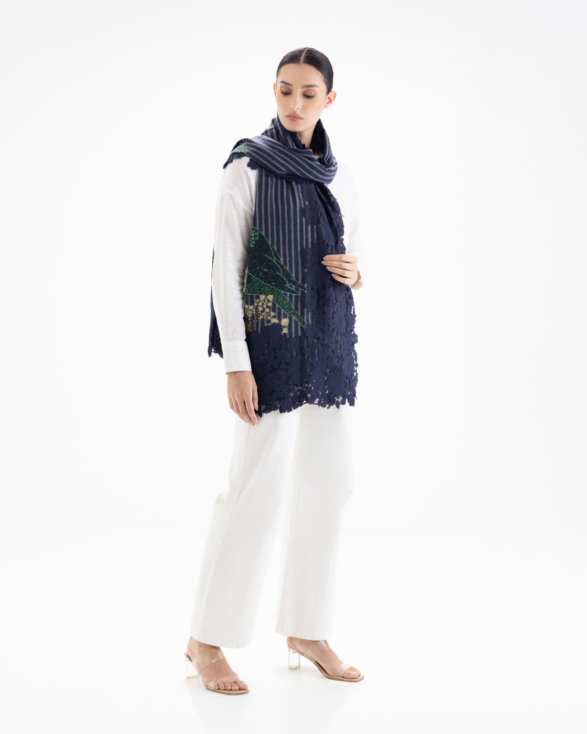 QUEENMARK | AN Assorted Lace Print Crystal Shawl Dark Blue Blue Bird 2