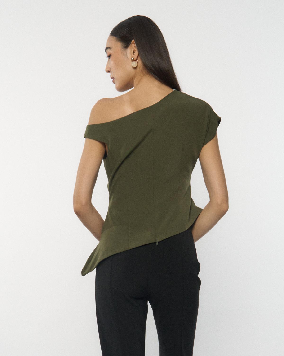 DRESSINGPAULA | Asymmetrical Drape Top