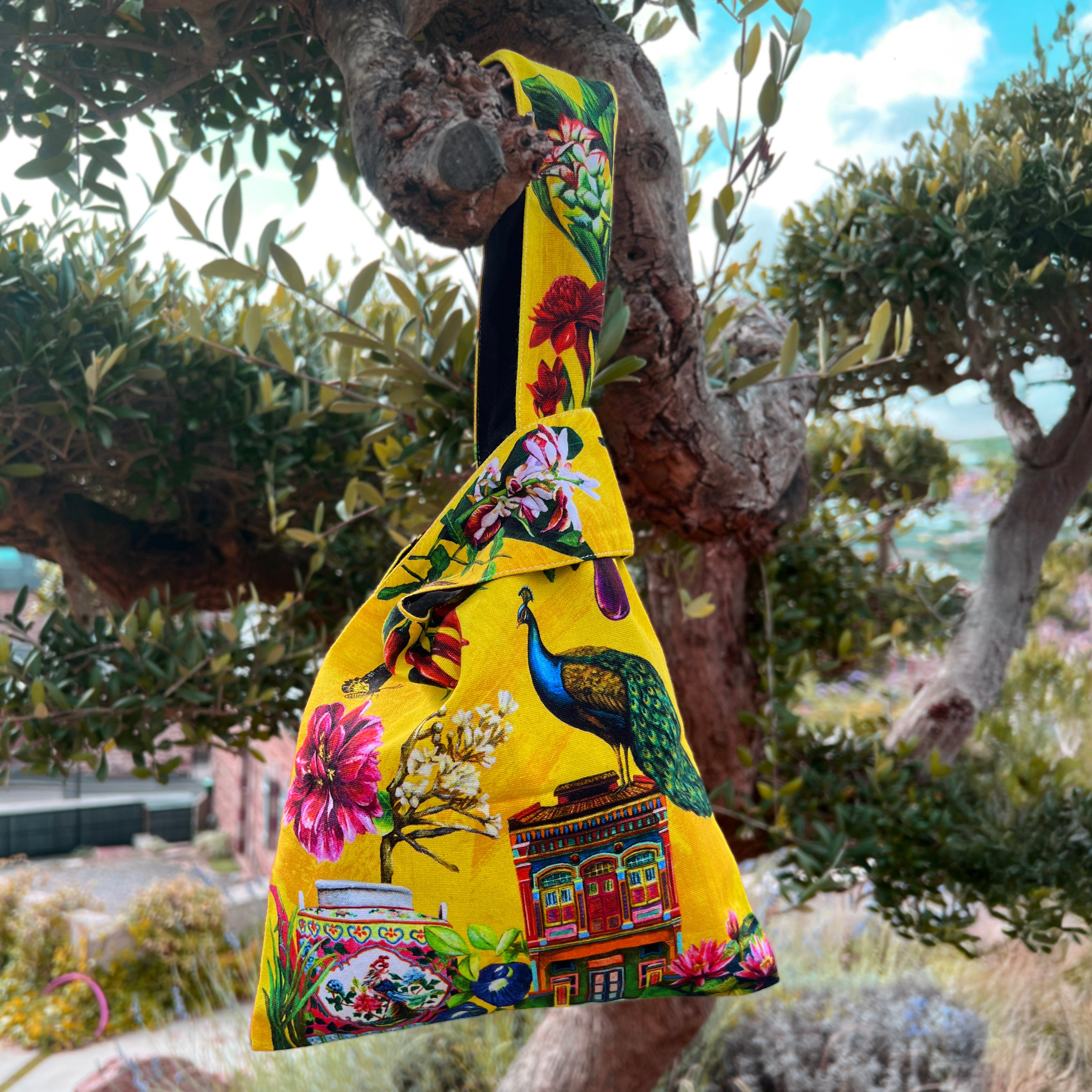 KELLY SER ATELIER | Knot Bag: Peranakan Treasures