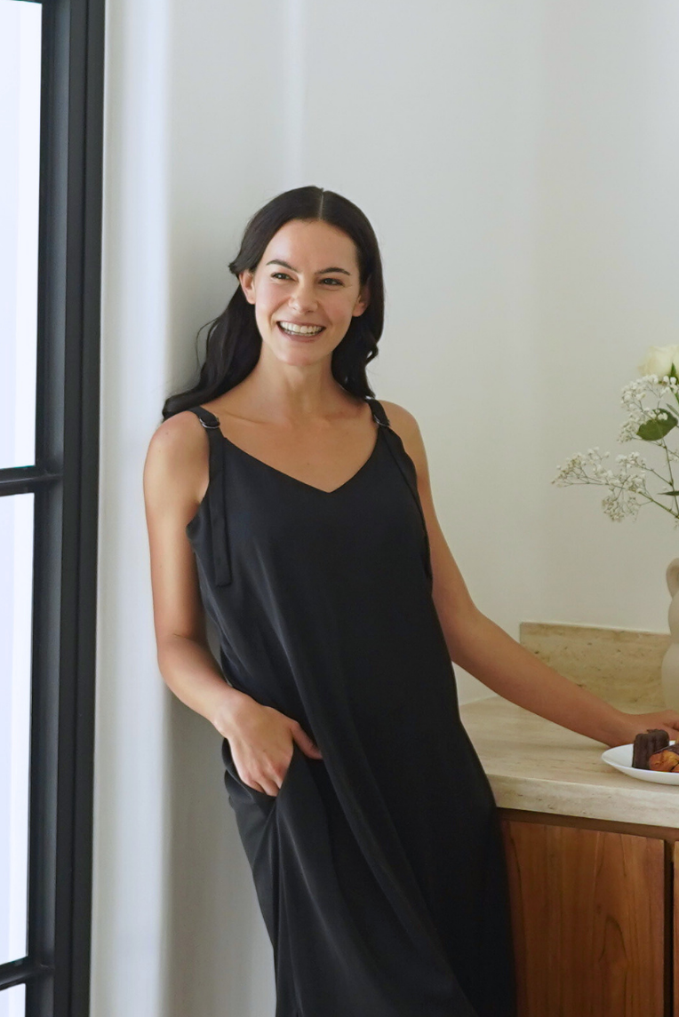 OLIVE BASICS | Hannah Reversible Midi Dress