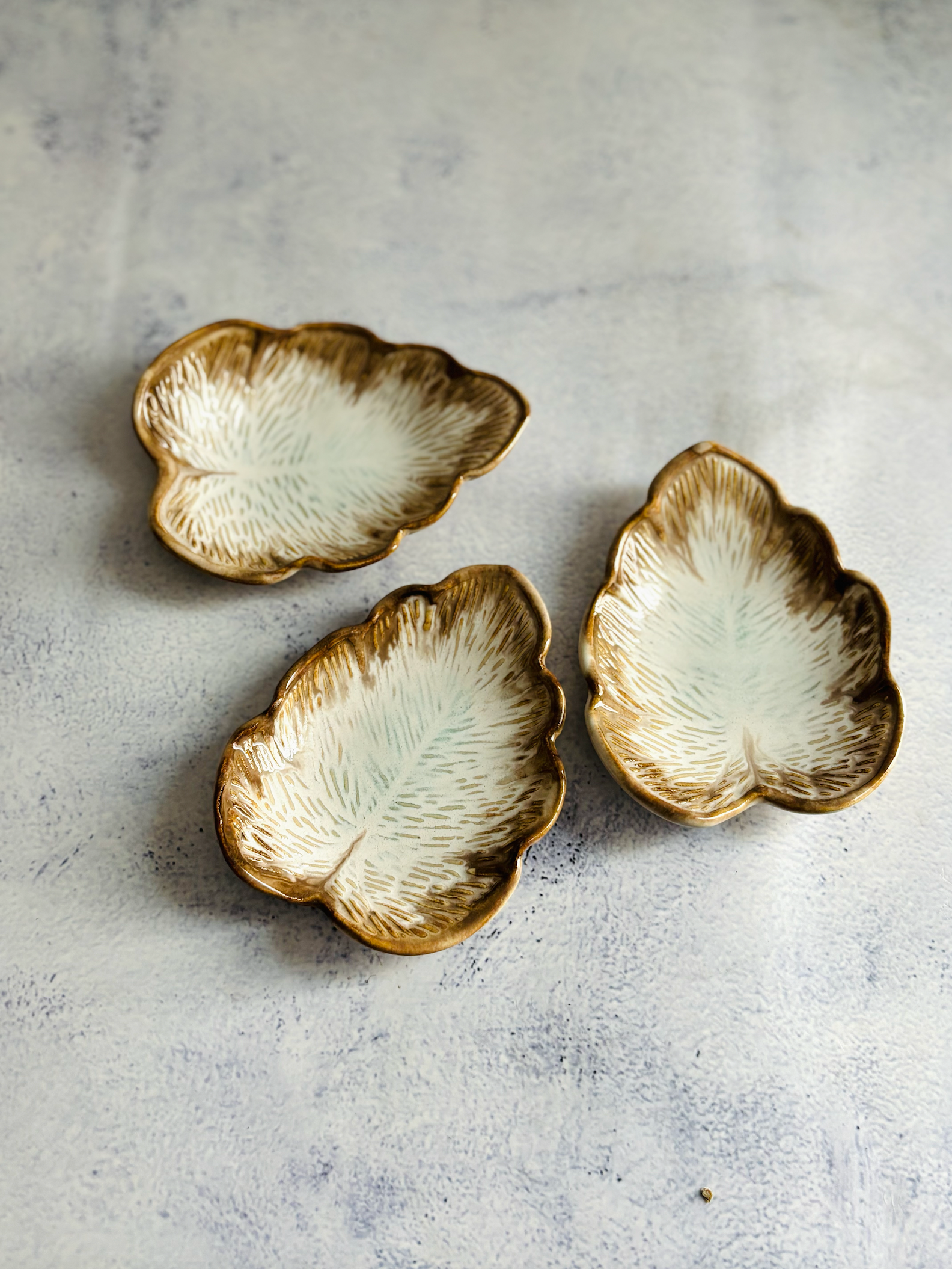 CERAMIC BY JAS | Handmade Ceramic Leaf Trinket Dish M